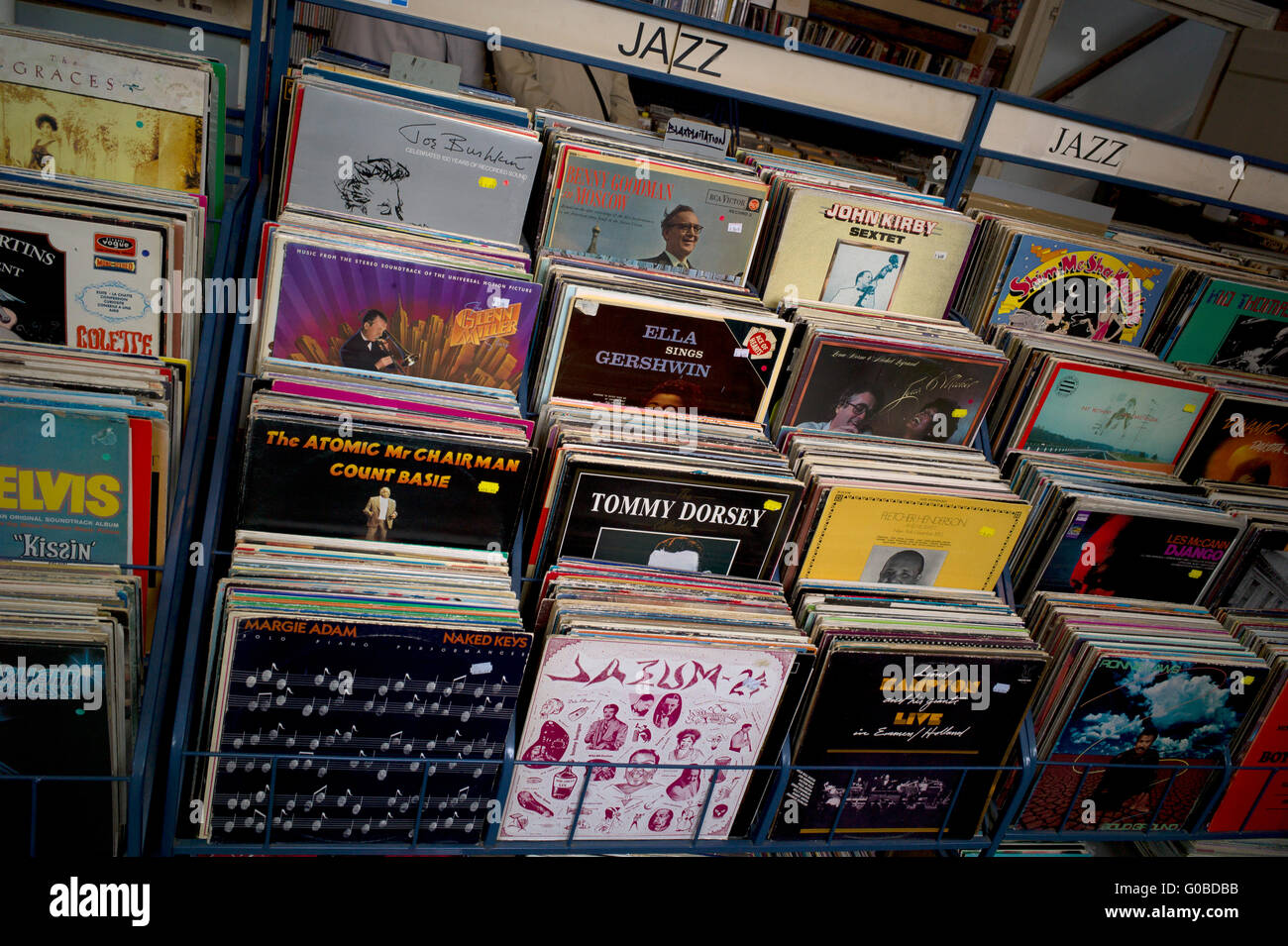 Alte Vinyl Plattenladen in Roggen England 2015 Stockfoto
