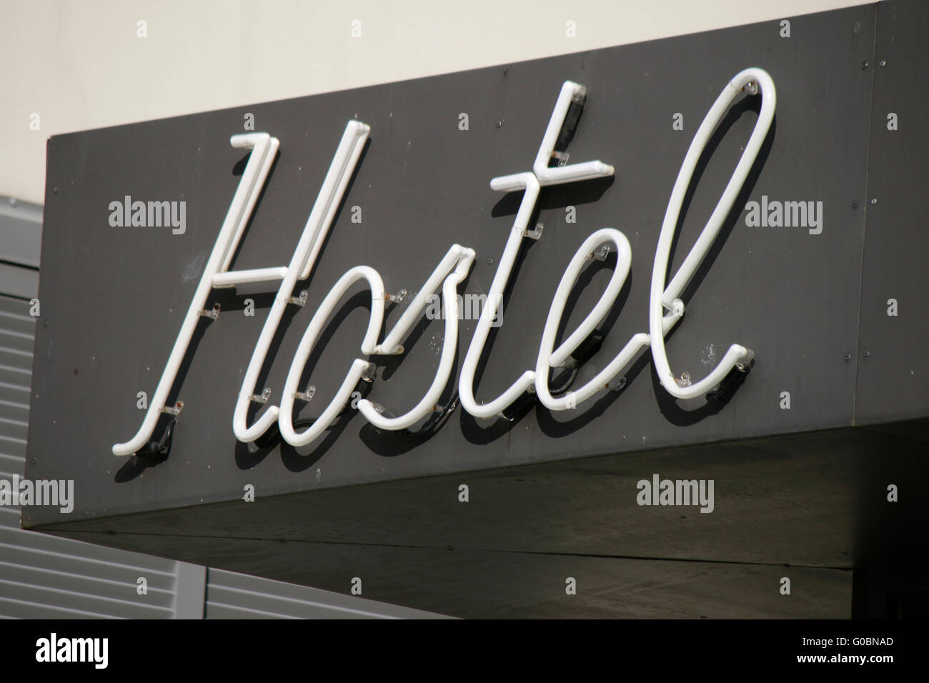 "Hostel"-Logo, Berlin. Stockfoto