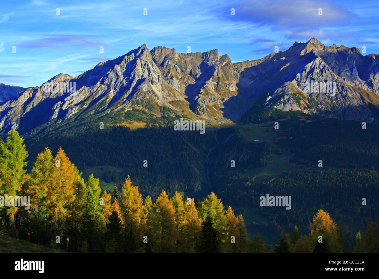 Herbstmorgen in Tirol Stockfoto