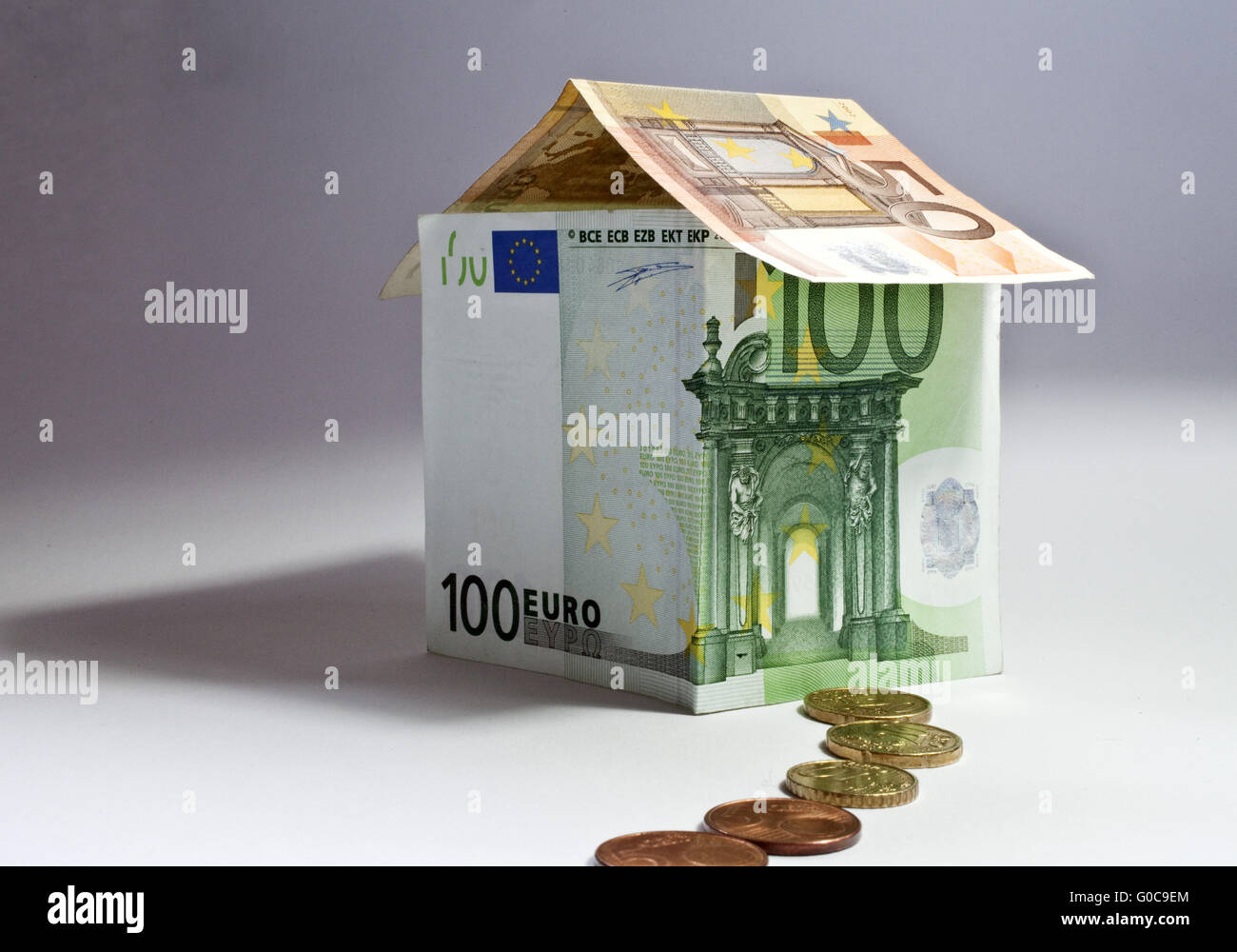 Haus von Euro-Banknoten, symbolisches Bild Stockfoto