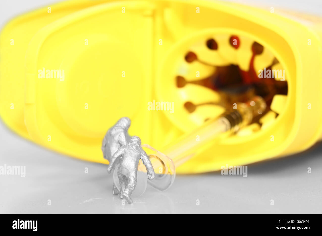 Spritze-Entsorgung-Miniatur-Chemikalien-team Stockfoto