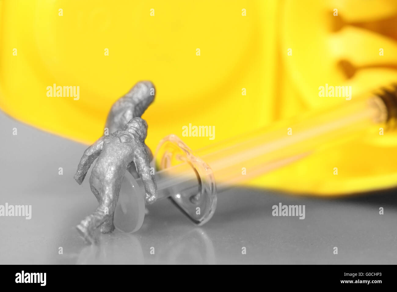 Spritze-Entsorgung-Miniatur-Chemikalien-team Stockfoto