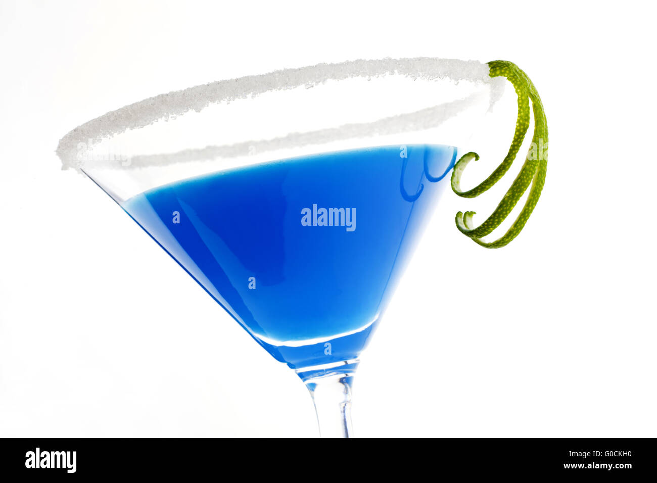 Luxuriöse cremige blau cocktail isoliert auf weiss. Stockfoto