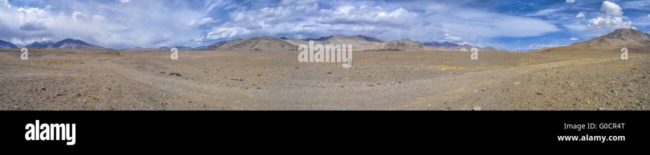 Malerische Panorama der kargen Landschaft in Tadschikistan Stockfoto