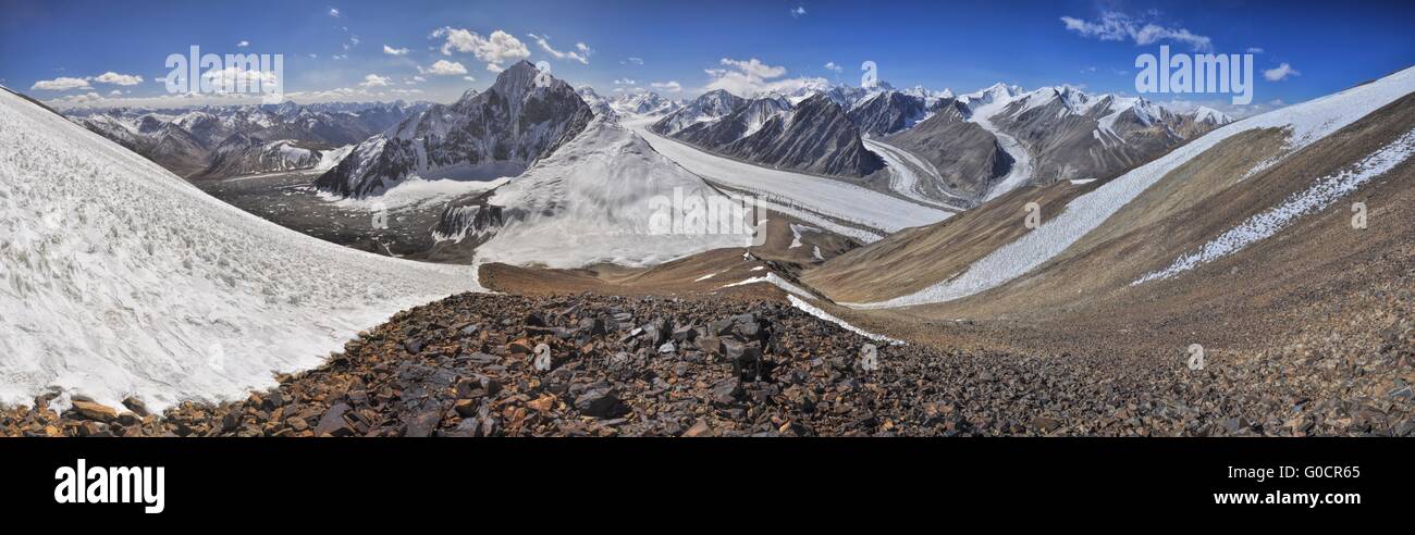 Malerische Panorama der Gletscher im Pamir-Gebirge in Tadschikistan Stockfoto