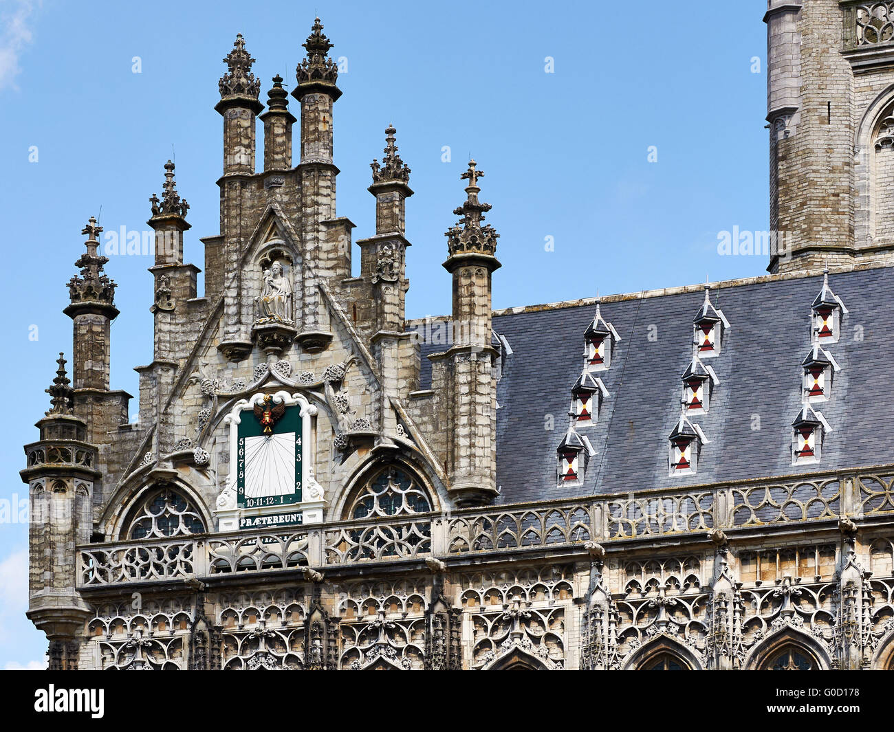 Sonnenuhr am Rathaus von Middelburg, Zeeland, der Neth Stockfoto