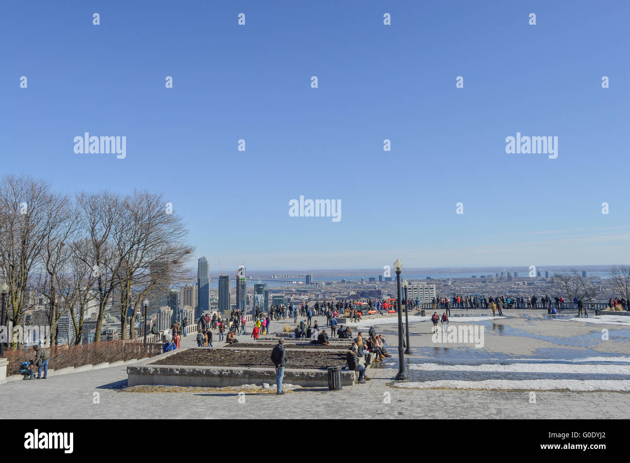 Montreal, Kanada - 20. März 2016: Die Aussicht auf die Stadt von Kondiaronk Belvedere-Mont-Royal. Stockfoto