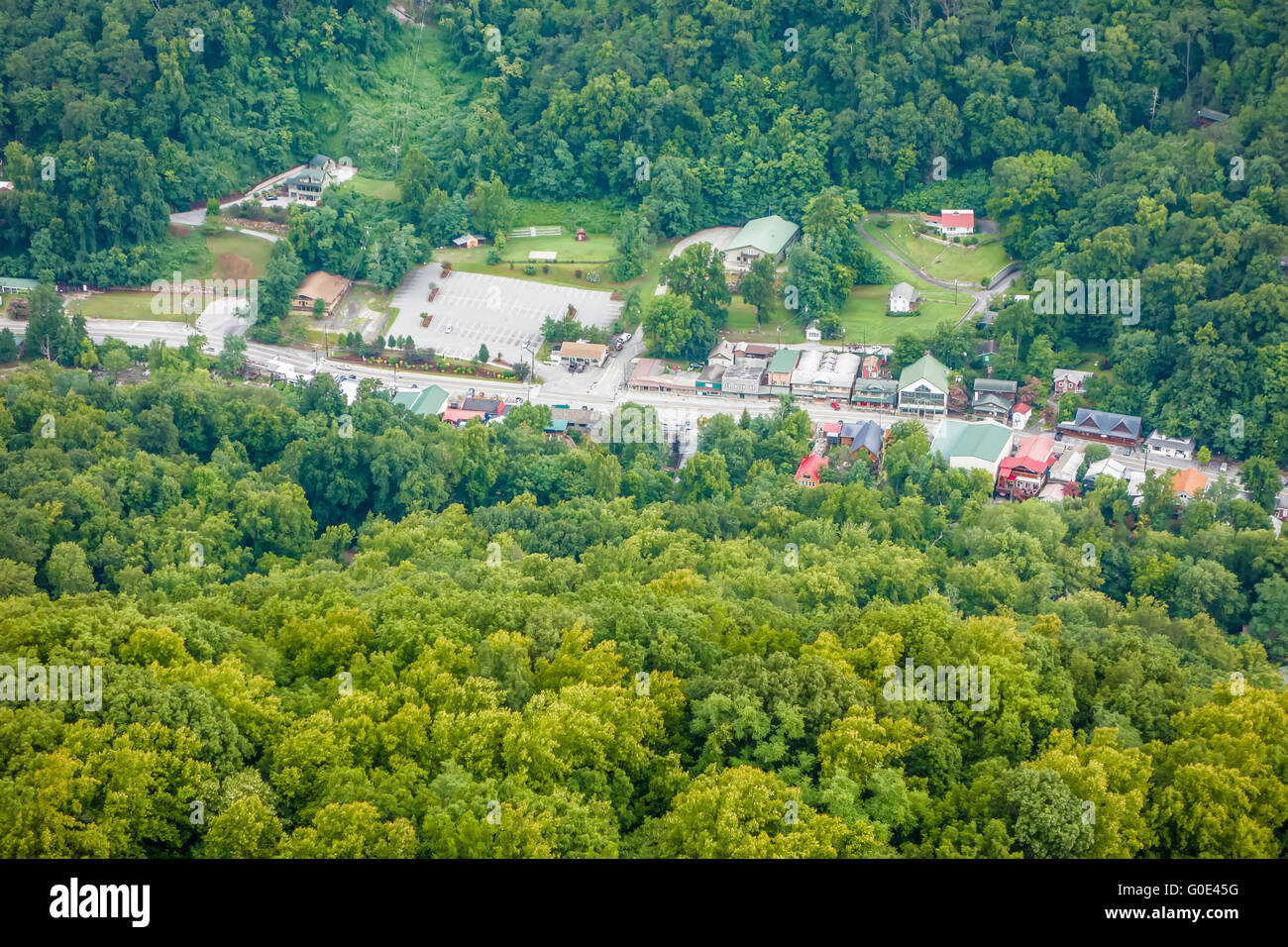 Seenlandschaften Köder und Schornstein Felsen Stockfoto