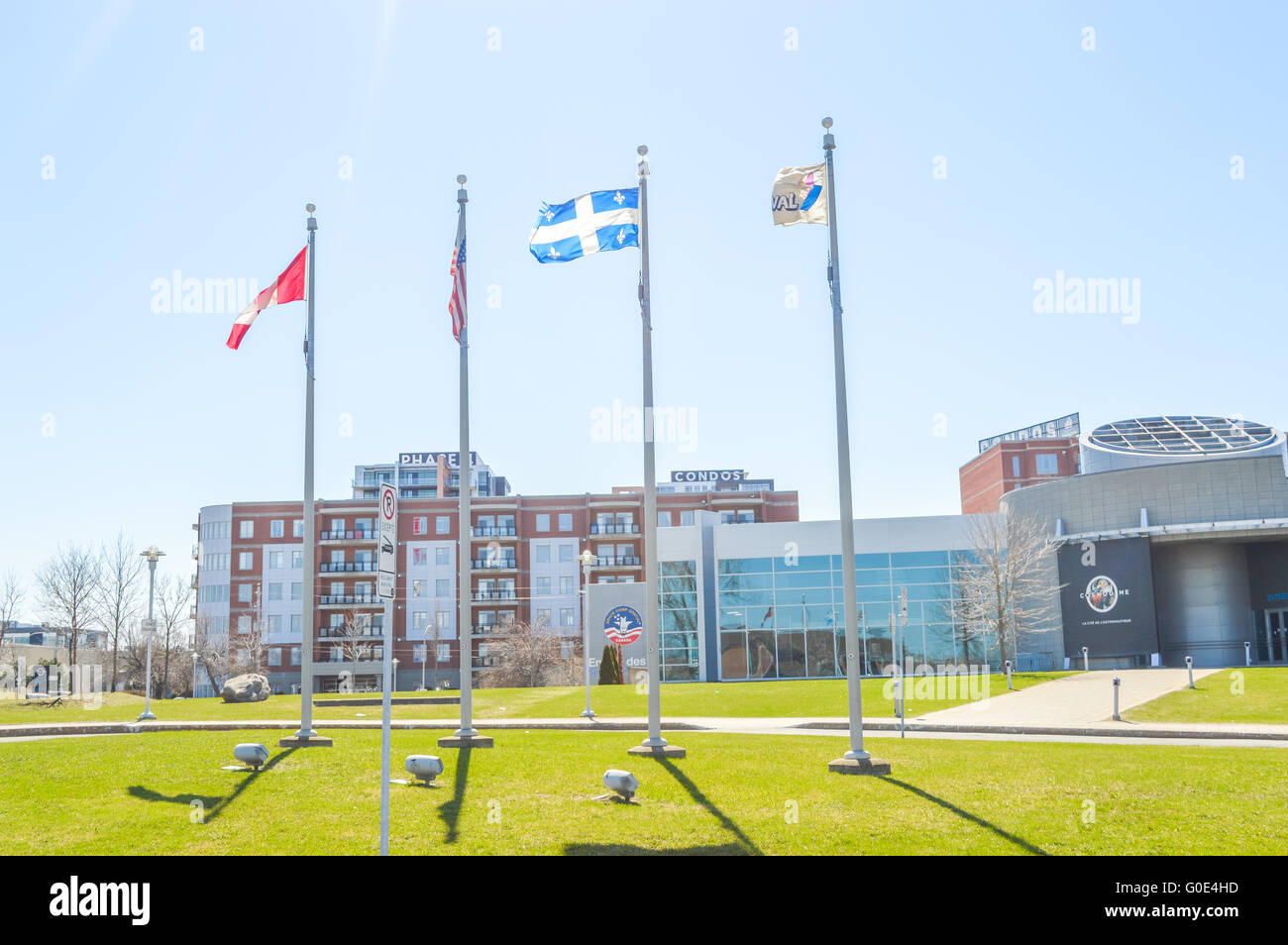 Montreal, Kanada - 23. April 2016: Haupteingang der Unterhaltungs-in Montreal. Die Cosmodome ist Kanadas einzige Weltklasse Museum dev Stockfoto