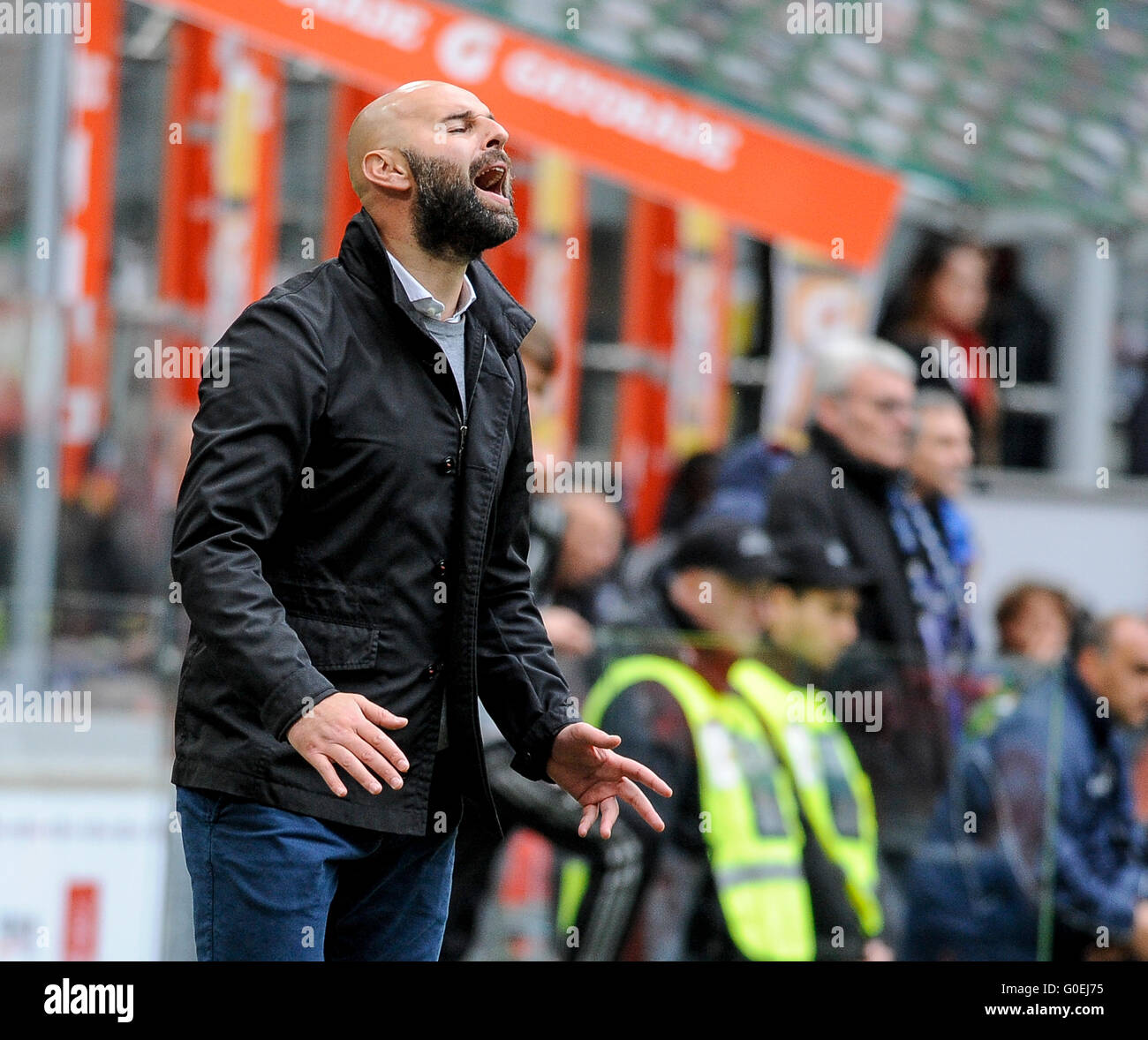 Mailand, Italien. 1. Mai 2016. Roberto Stellone Gesten während der Serie A Fußballspiel zwischen AC Mailand und Frosinone Calcio das Match endete mit Endergebnis von 3: 3. © Nicolò Campo/Pacific Press/Alamy Live-Nachrichten Stockfoto