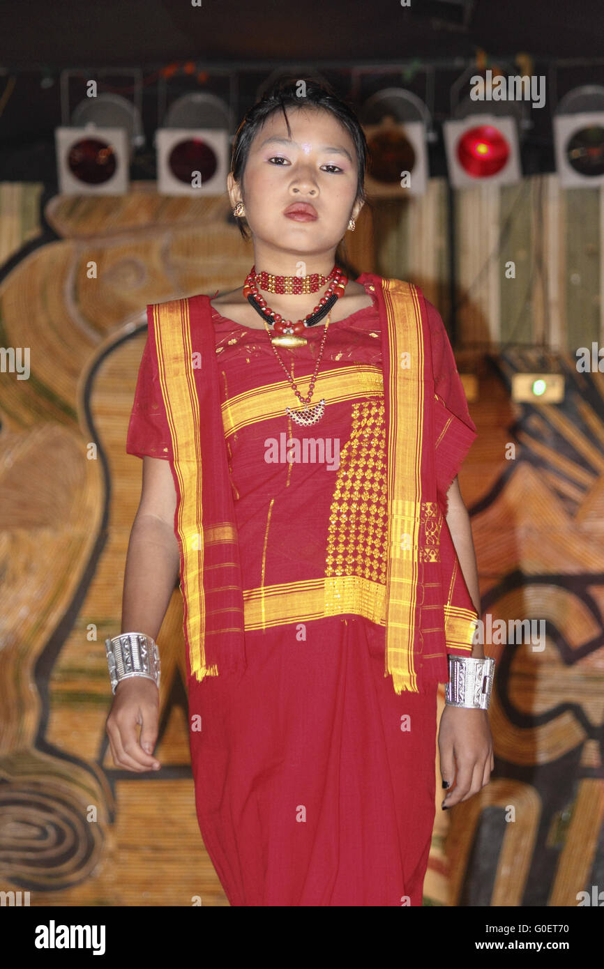 Kleider, entworfen von der traditionellen Kleidung von tribal Stockfoto