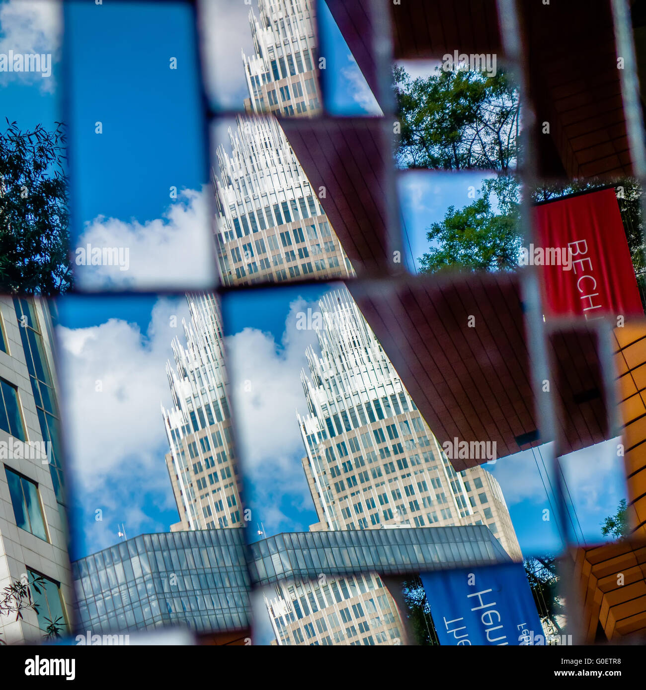 Charlotte NC-Skyline und Straße Szenen während des Tages Stockfoto