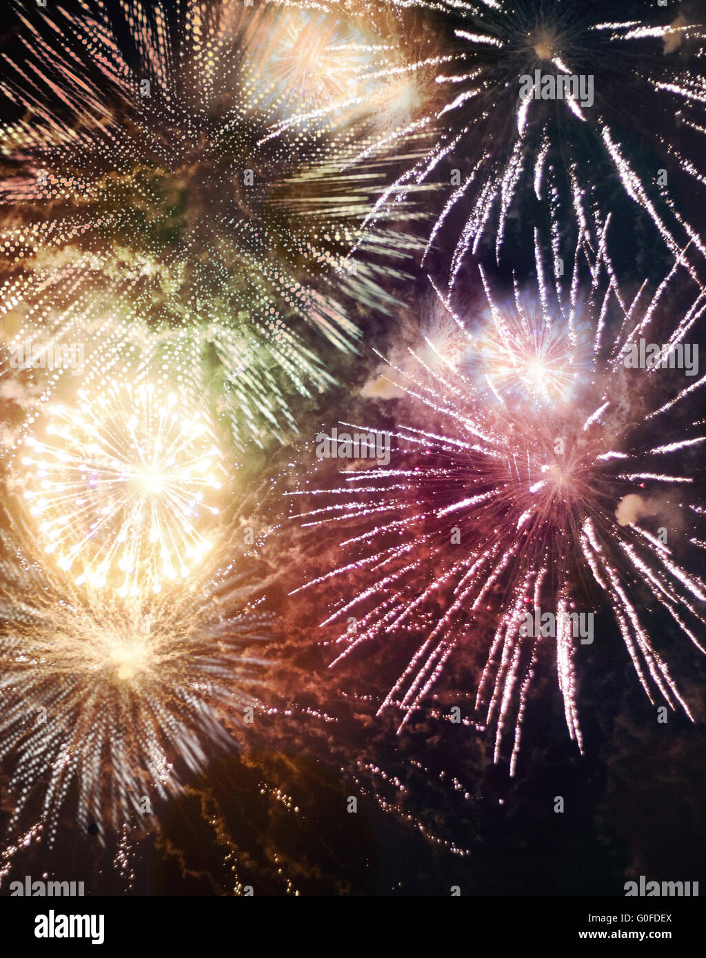 Sterne und Lichter Muster von hellen Feuerwerk Stockfoto