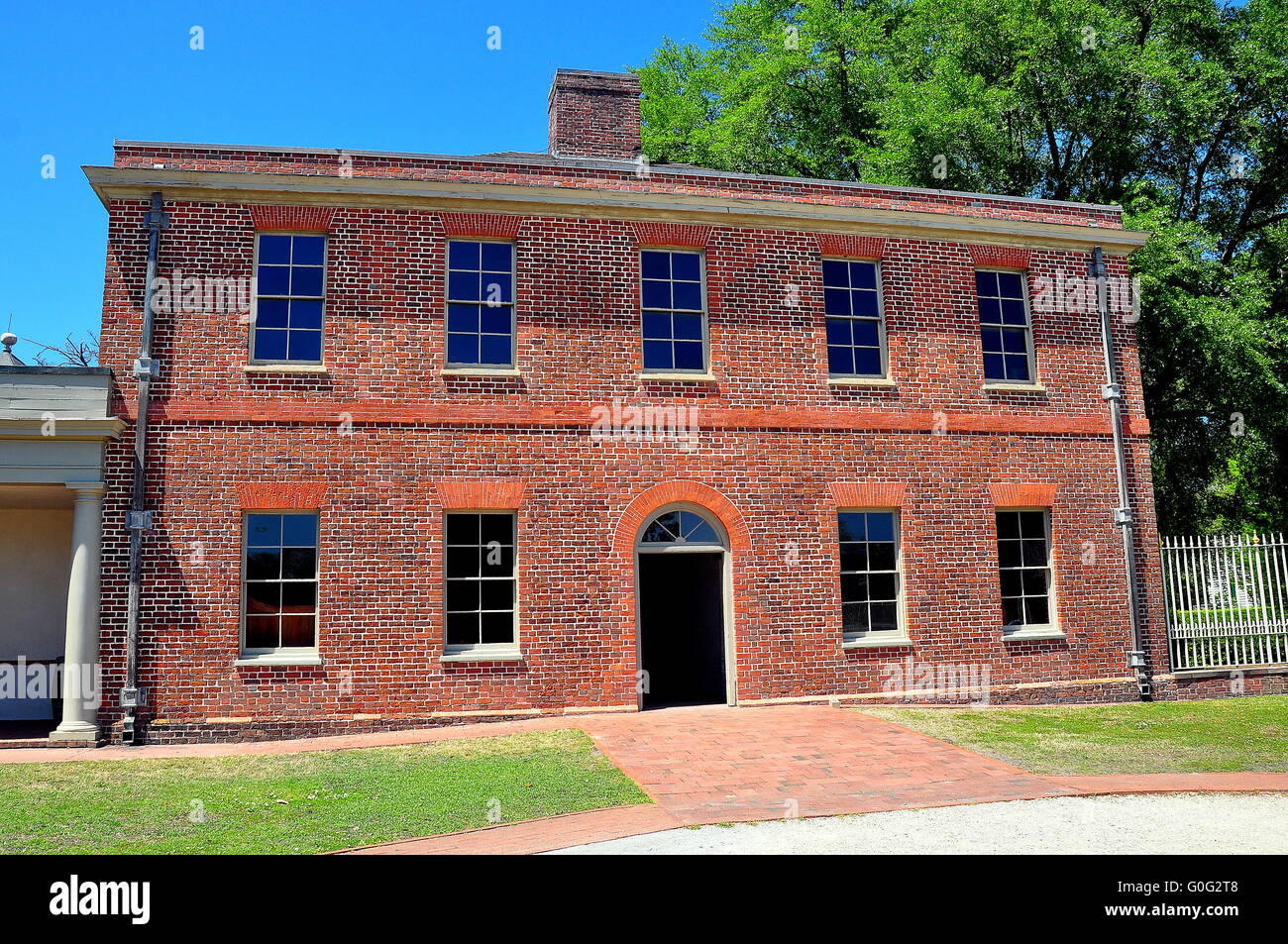 New Bern, North Carolina: georgische Ziegel Ställe Flügel im historischen 1770 Tryon Palace * Stockfoto