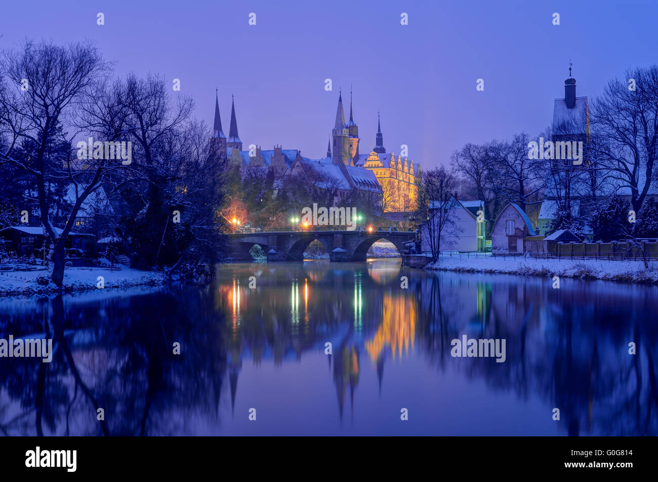 Der Merseburger Dom und Schloss im Winter Stockfoto