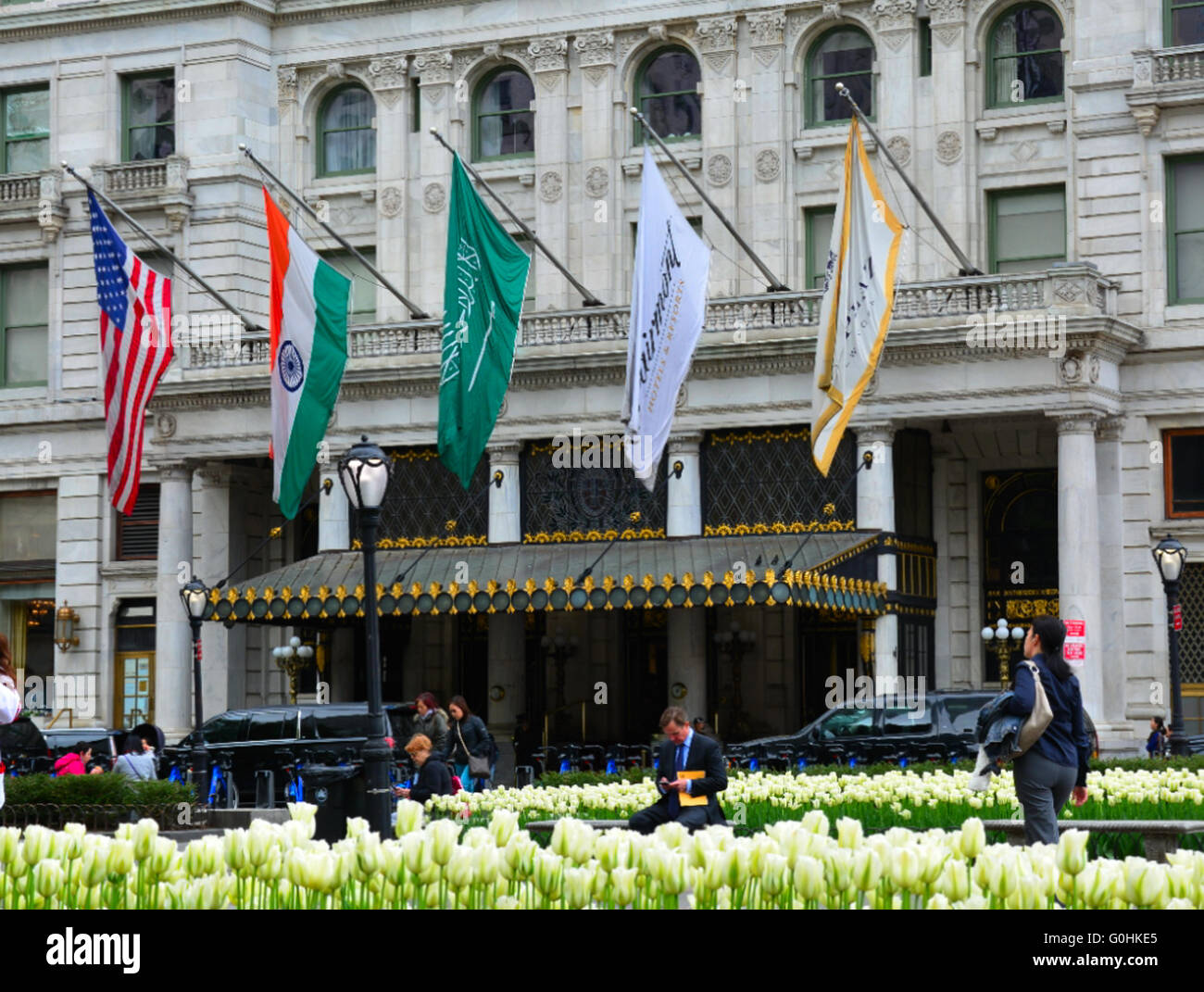 Die 5th Avenue Eingang zum Plaza Hotel, NYC, USA Stockfoto