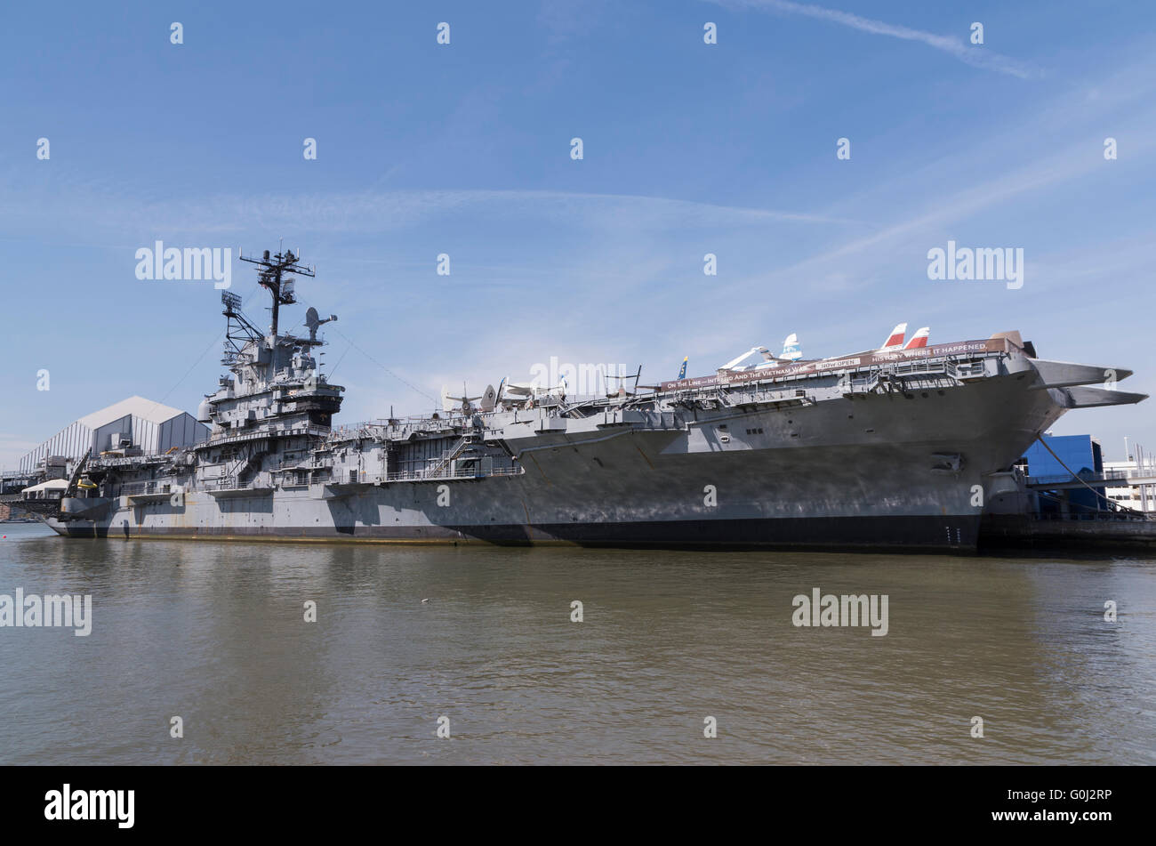 USS Intrepid Flugzeugträger Schiff angedockt in Manhattan als das Intrepid Sea Air and Space Museum Stockfoto