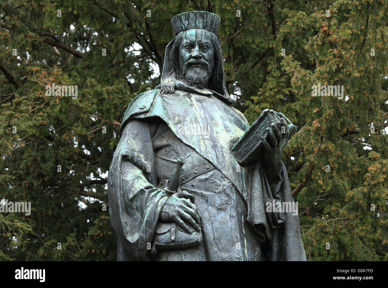 Tangermünde, Deutschland. 28. April 2016. Das Denkmal "Kaiser Karl IV." (1316 - 1378) In Tangermünde, Deutschland, 28. April 2016. Die Stadt war die zweite Heimat des Kaisers von 1373 bis 1378. Foto: JENS WOLF/Dpa/Alamy Live News Stockfoto