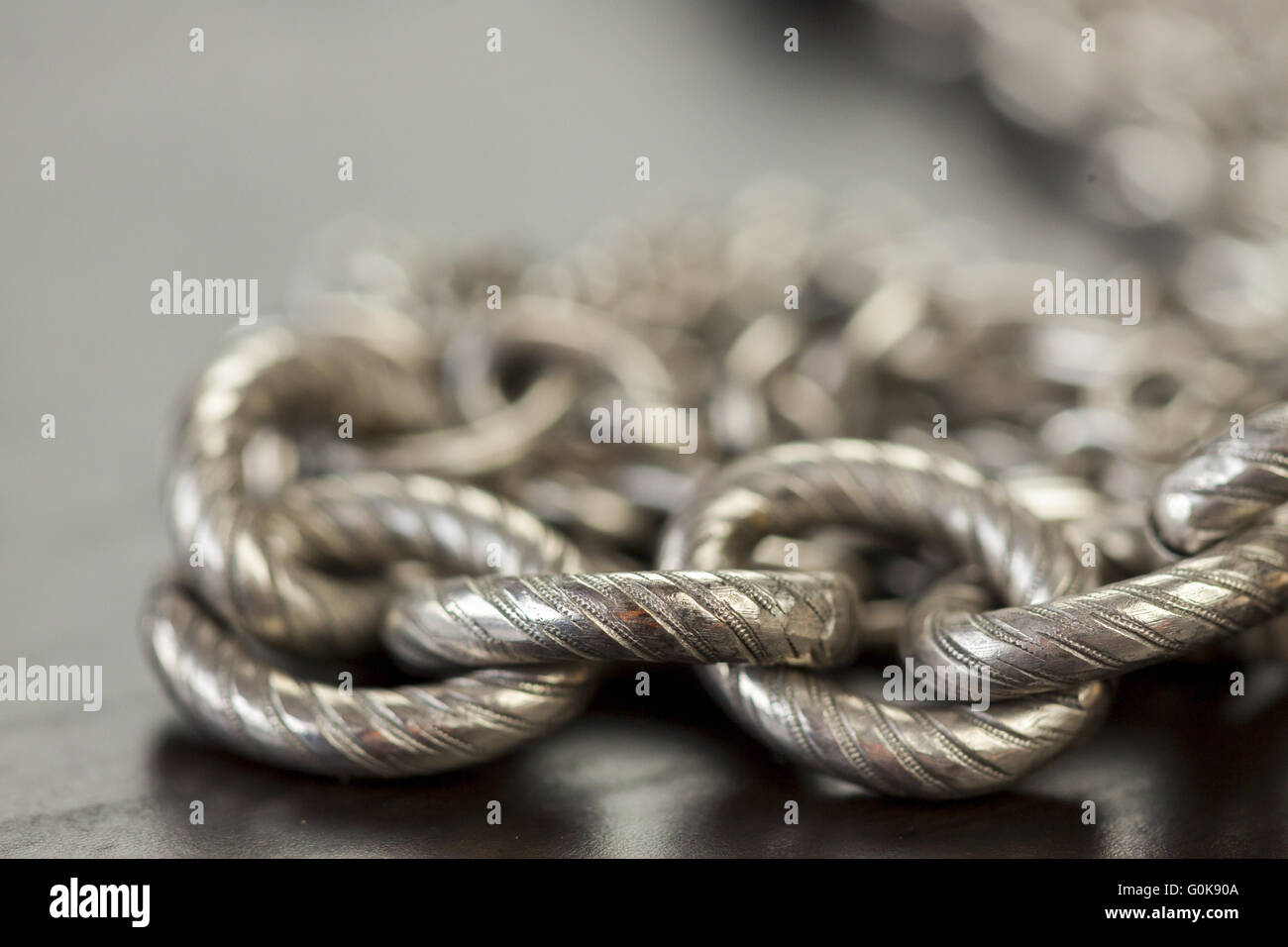 Verschiedene Silber Modeschmuck Stockfoto