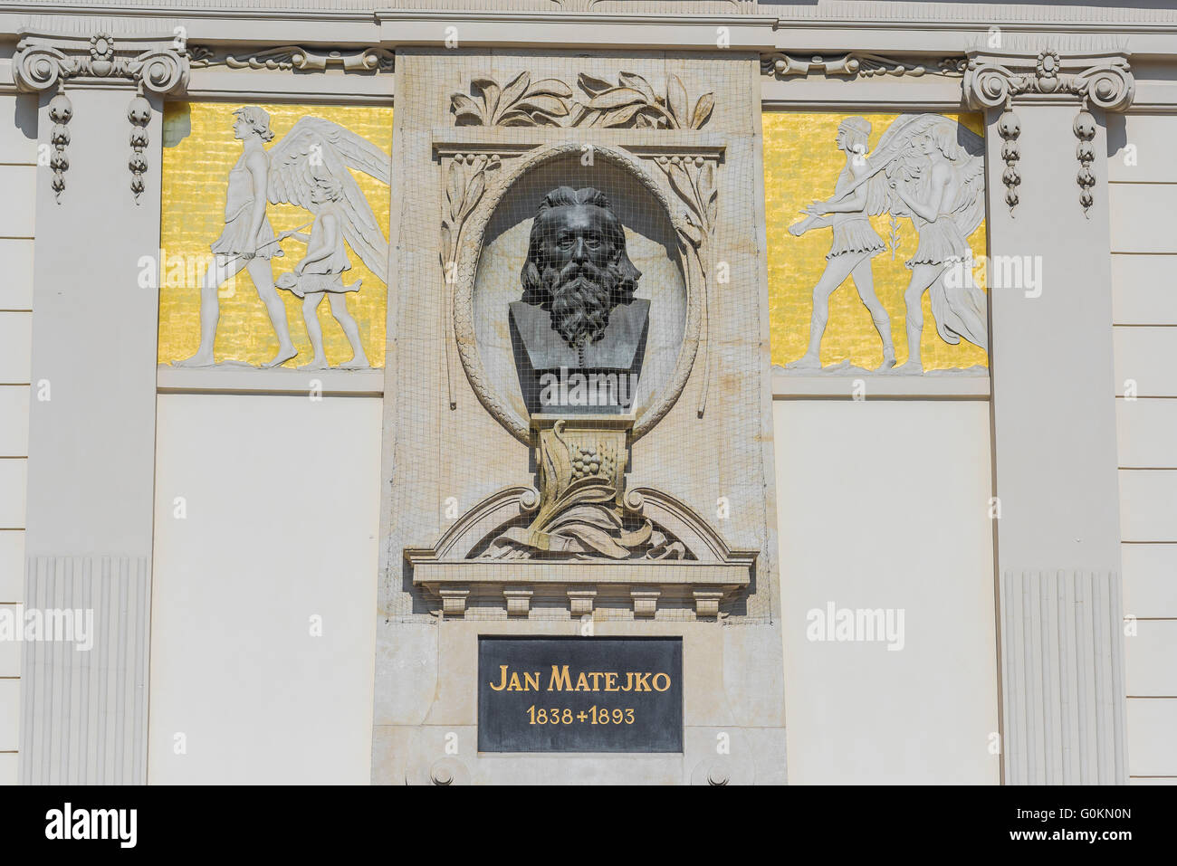 Krakauer Kunstpalast, Blick auf eine Büste des Künstlers Jan Matejko an der reich dekorierten Wand der Secession inspirierten Kunstpalast in Krakow, Polen. Stockfoto