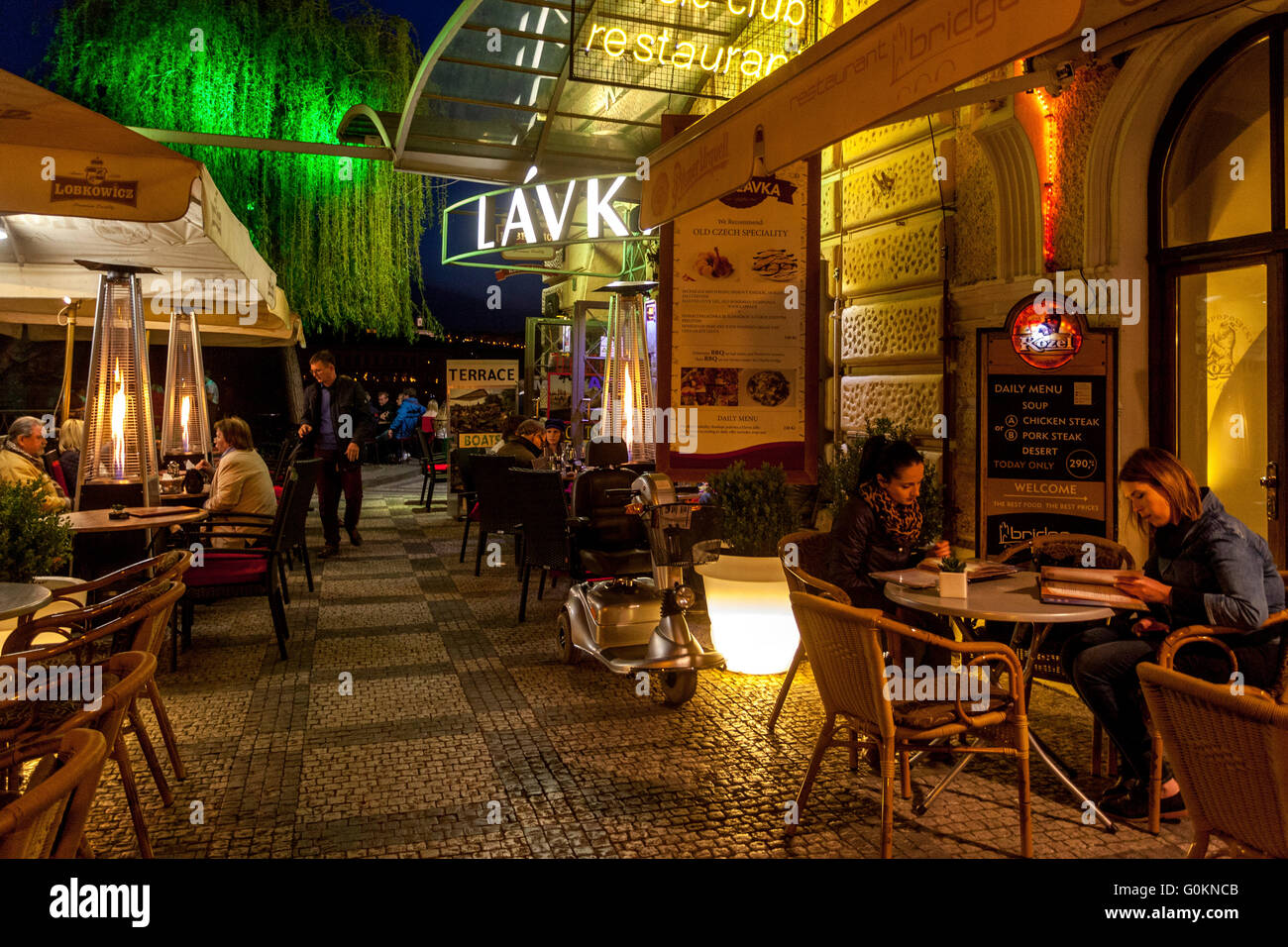 Restaurant Novotneho Lavka, Prag Altstadt Nachttouristen Tschechische Republik Stockfoto