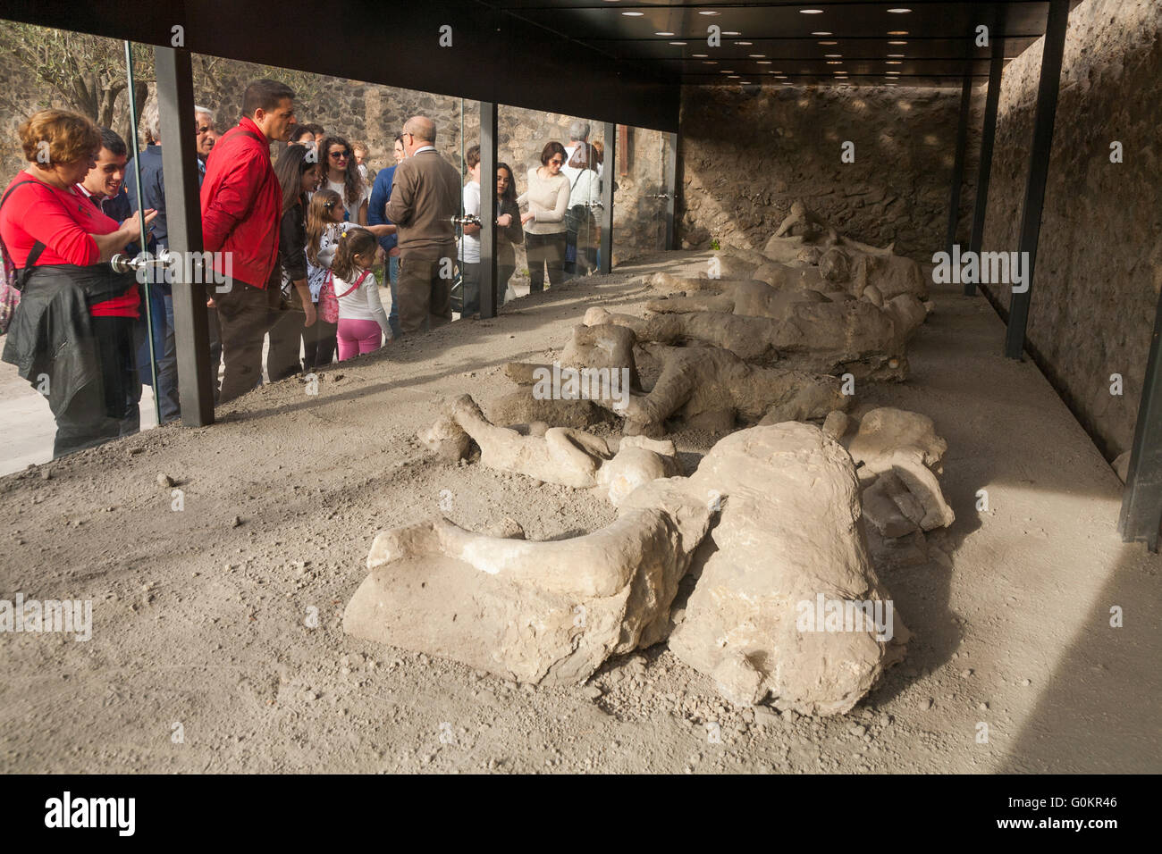 Pompeii victim plaster cast Fotos und Bildmaterial in hoher Auflösung