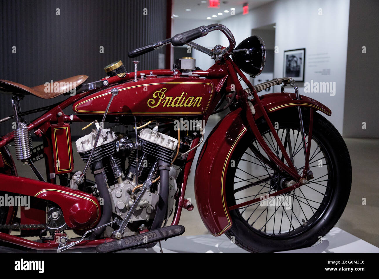 Los Angeles, CA, USA, April 16, 2016:1927 Indian Big Chief Motorrad, ehemals im Besitz von Steve McQueen, heute Teil der Margie Stockfoto