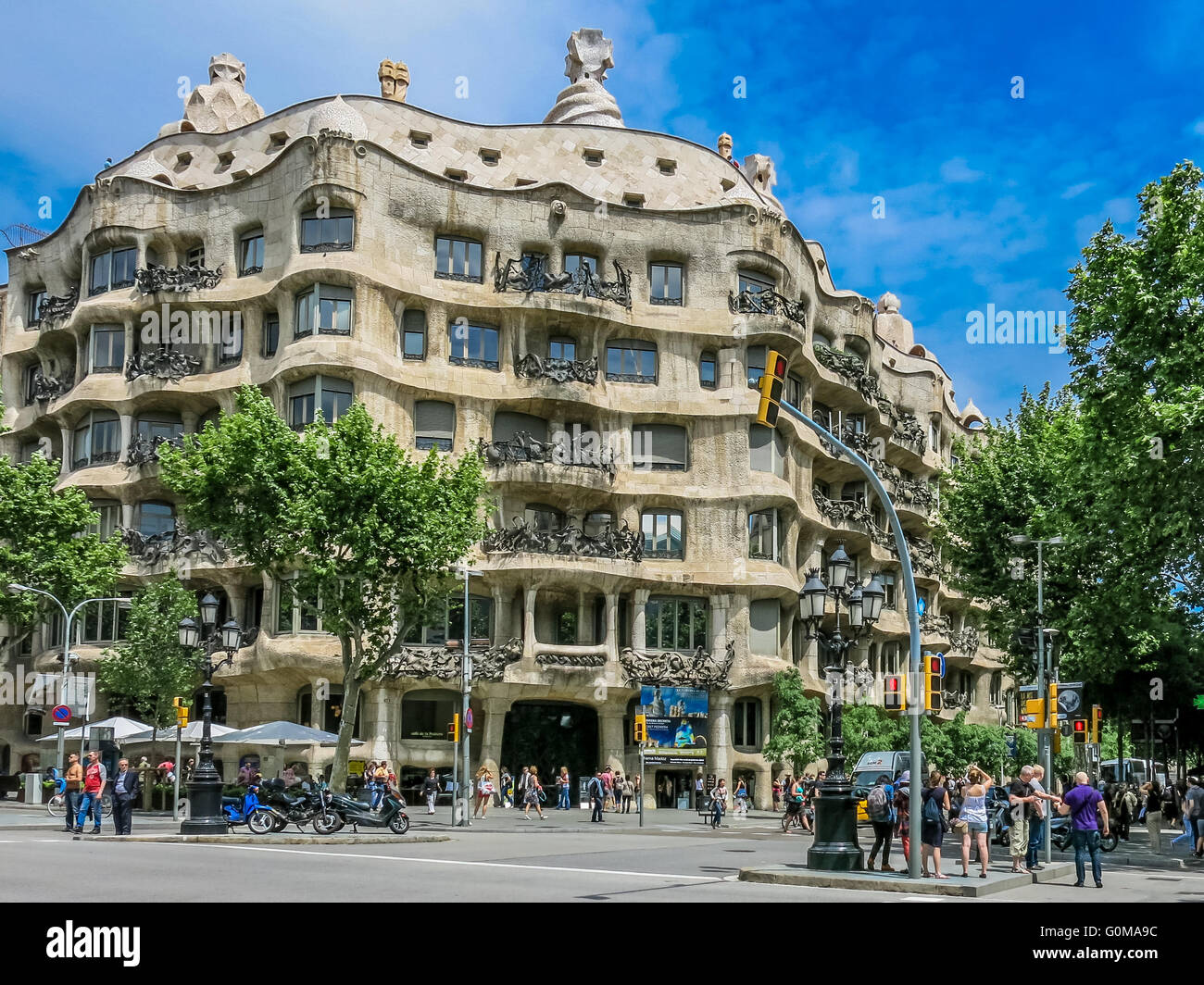 Casa Mila auch bekannt als La Pedrera, Haus vom Architekten Gaudi in Barcelona, Spanien Stockfoto Casa Mila auch bekannt als La Pedrera, Haus vom Architekten Gaudi in Barcelona, Spanien Stockfoto