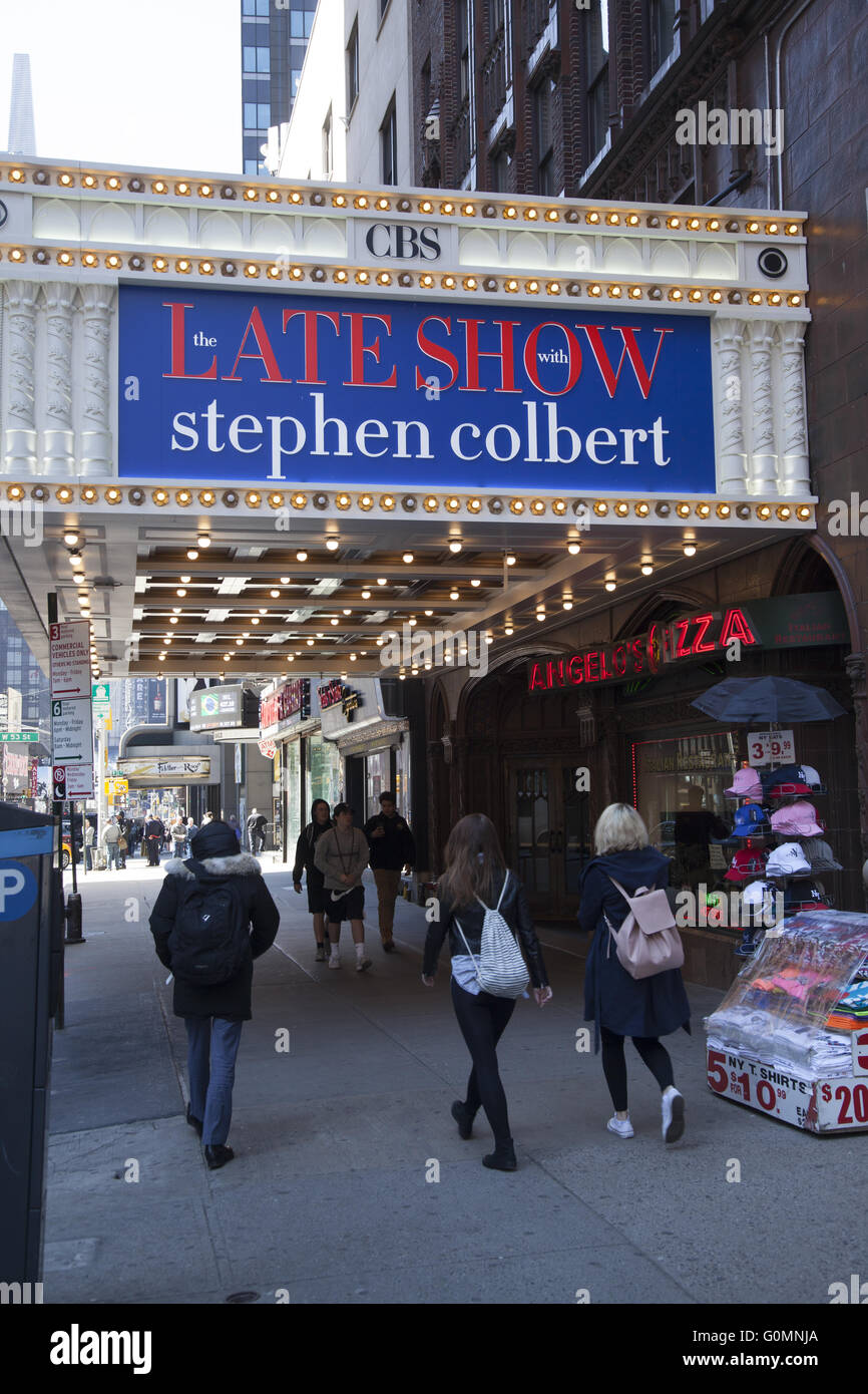 Der Late Show with Stephen Colbert ist vom Broadway an der 53rd Street in Manhattan, NYC ausgestrahlt. Stockfoto