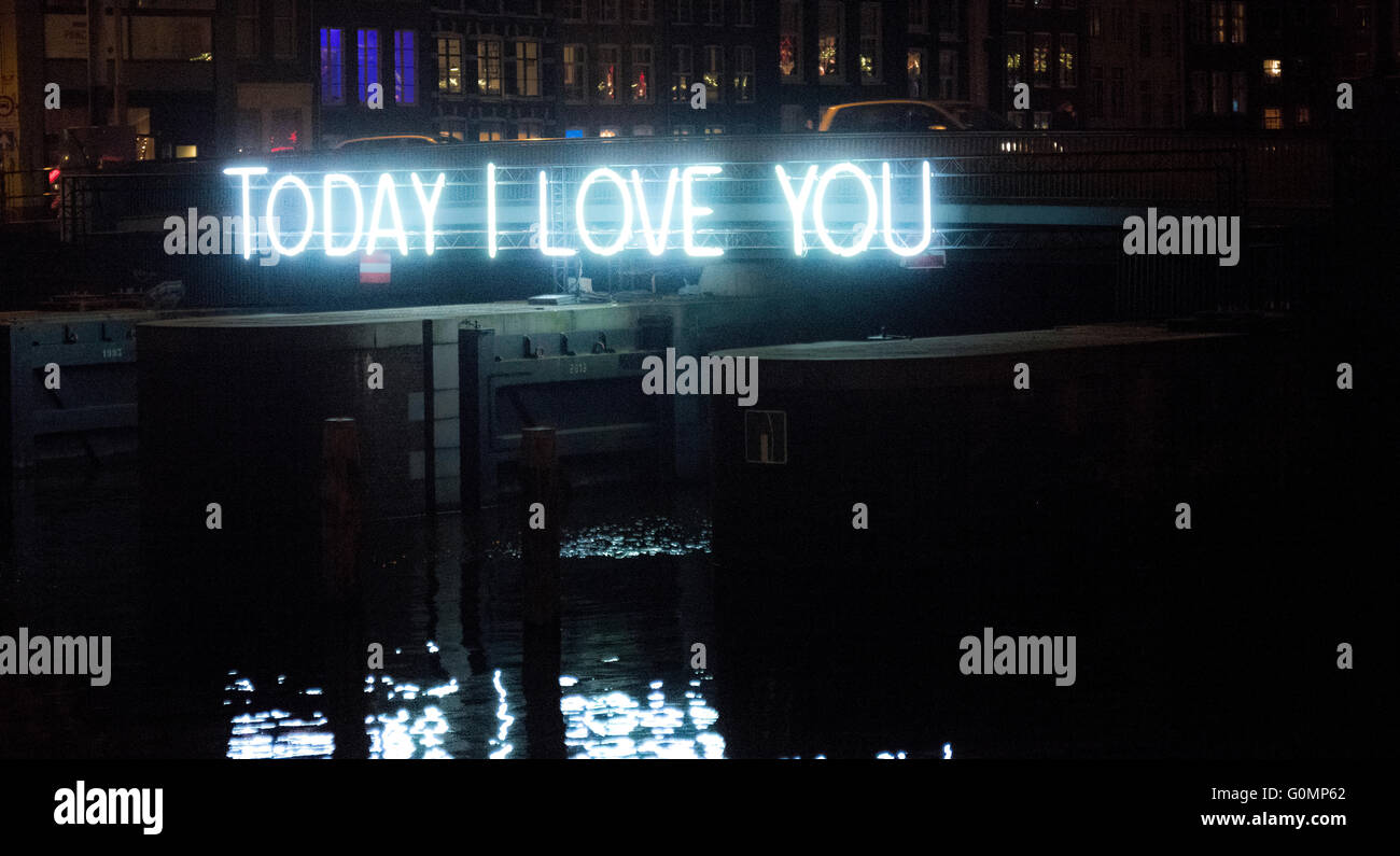 Kunst-Installation Amsterdam Lichterfest "Today I You Love" Stockfoto