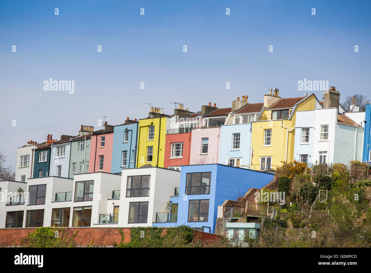 Eine terrassierte Häuserzeile in Bristol, Süd-west England, UK. Stockfoto