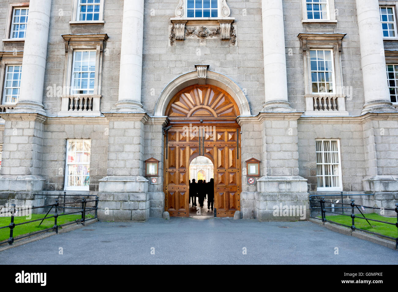 Haupteingang Trinity College in Dublin, Irland Stockfoto