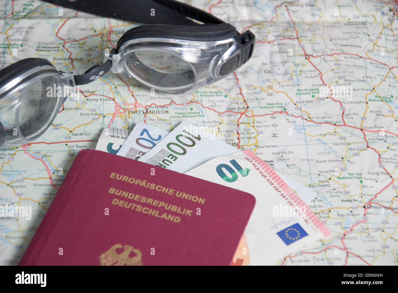 Reisepass mit Euro Stockfoto