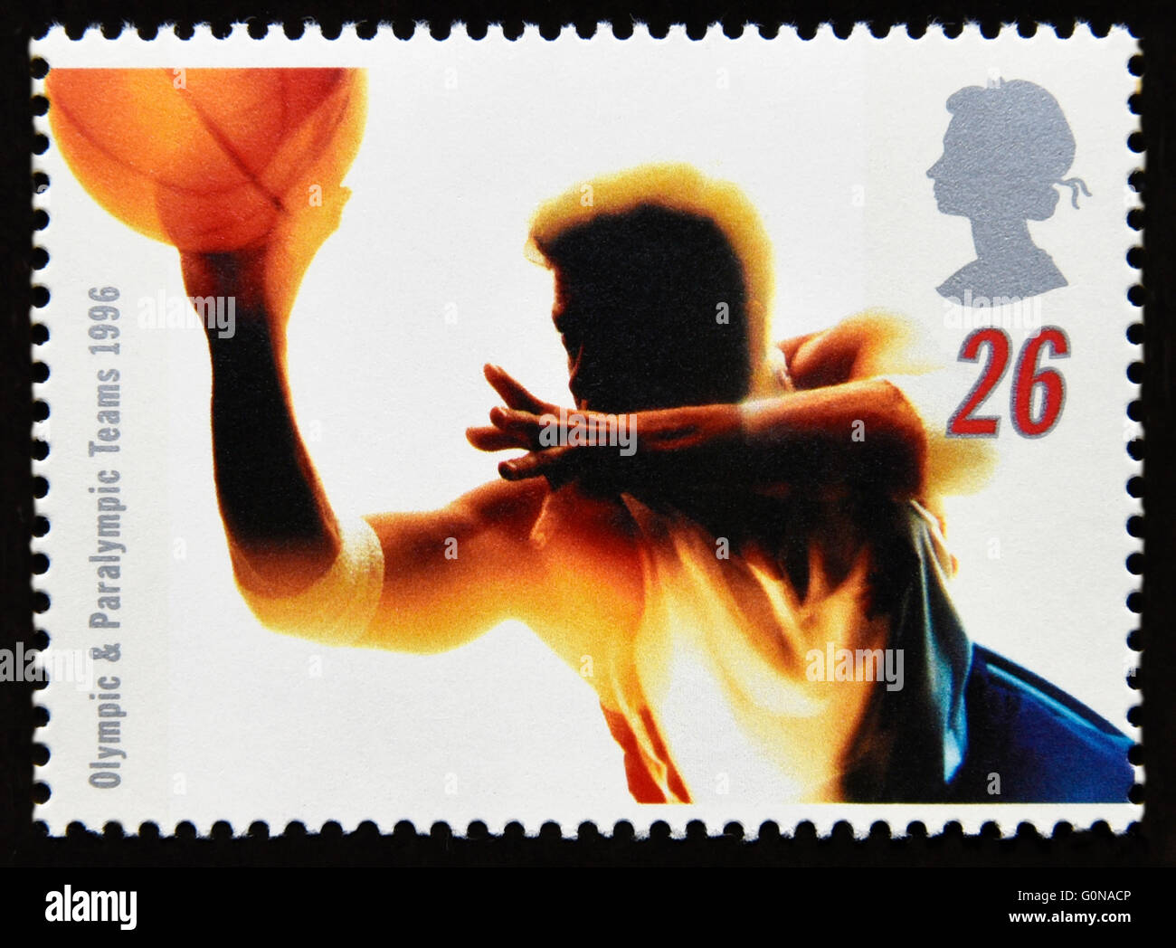 Briefmarke. Great Britain. Königin Elizabeth II. 1996. Olympischen und Paralympischen Spiele, Atlanta. Basketball. 26p. Stockfoto