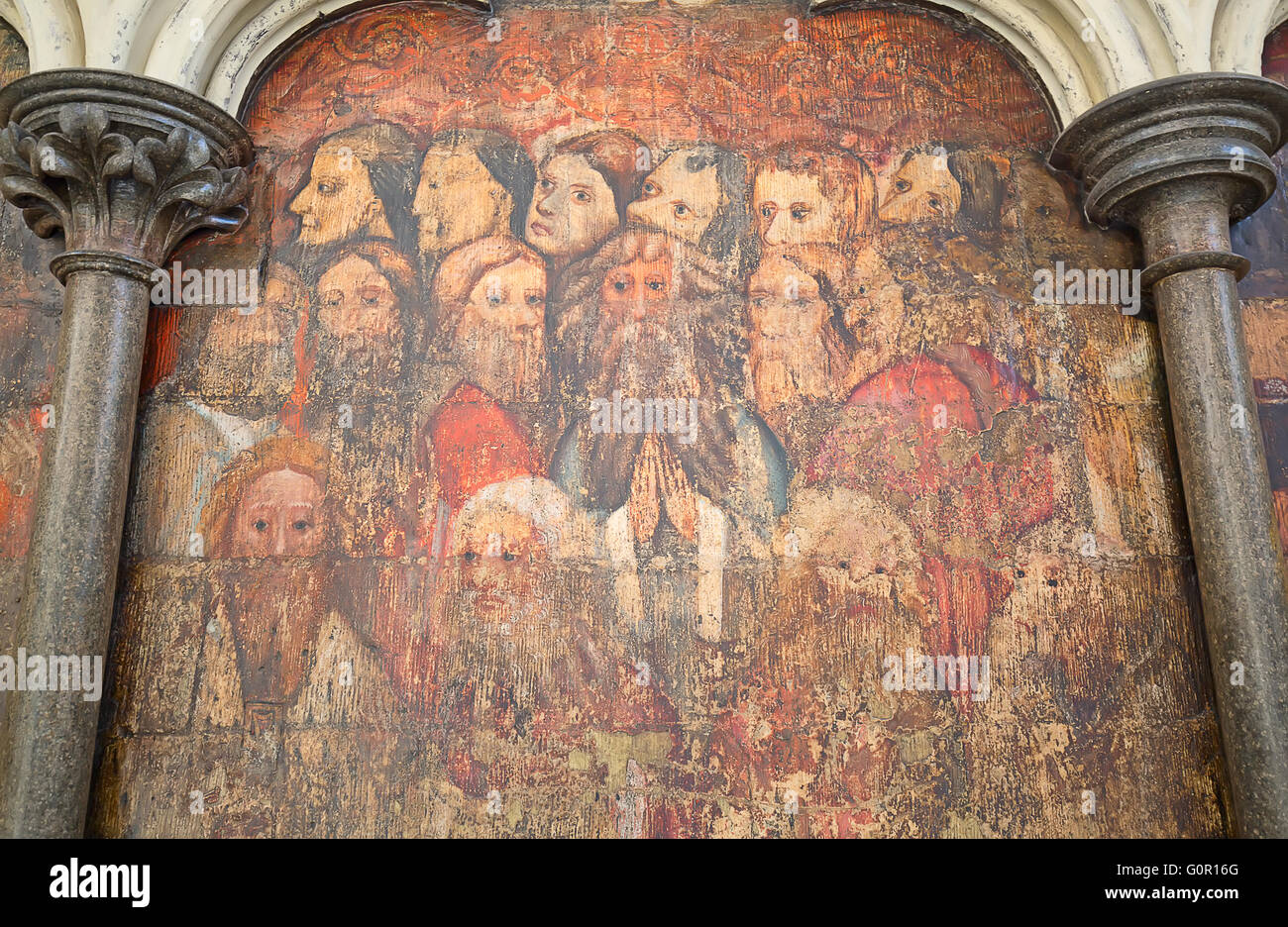Alte Fresken an den Wänden der Westminster Abbey in London, Großbritannien Stockfoto
