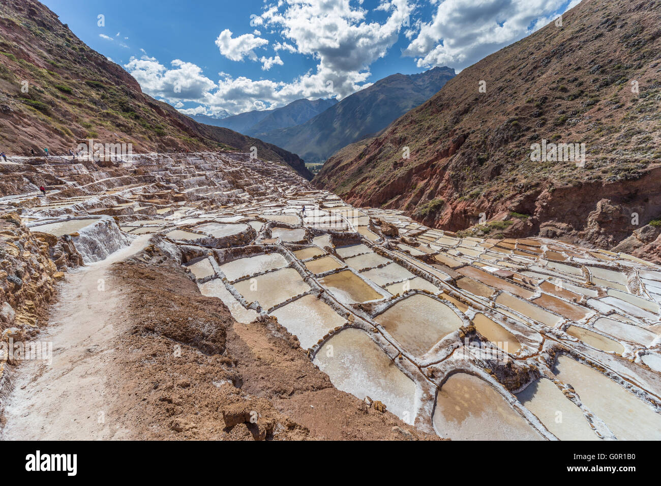 Salinen und Bergwerke errichtet von Inkas in Maras, Peru Stockfoto
