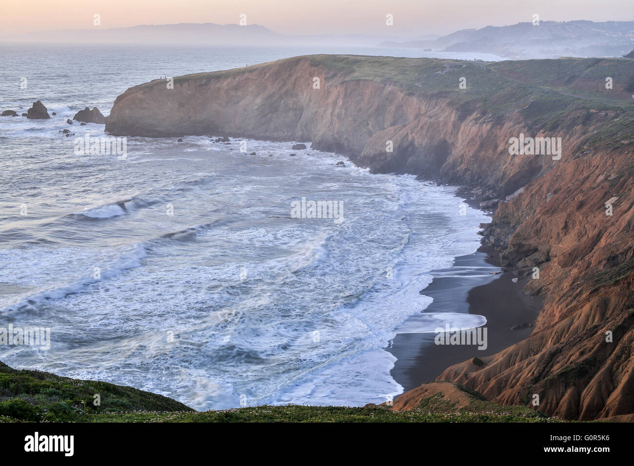 Sonnenuntergang am Mori Point, Pacifica, San Mateo County, Kalifornien Stockfoto