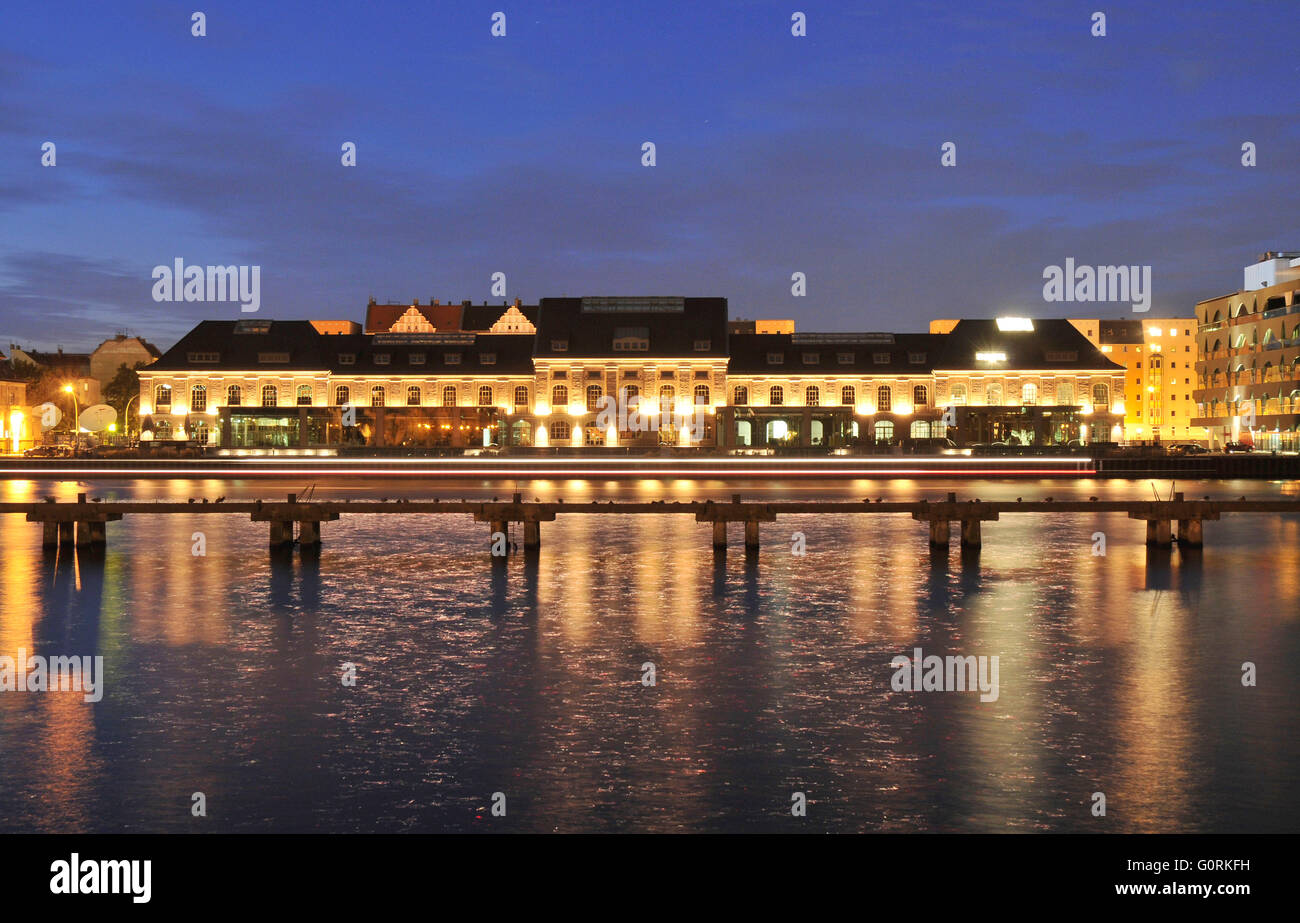 MTV Fernsehsender, TV-Sender, Versand Pier, Osthafen, Mediaspree, Spree, Friedrichshain, Berlin, Deutschland / Ost Hafen Stockfoto