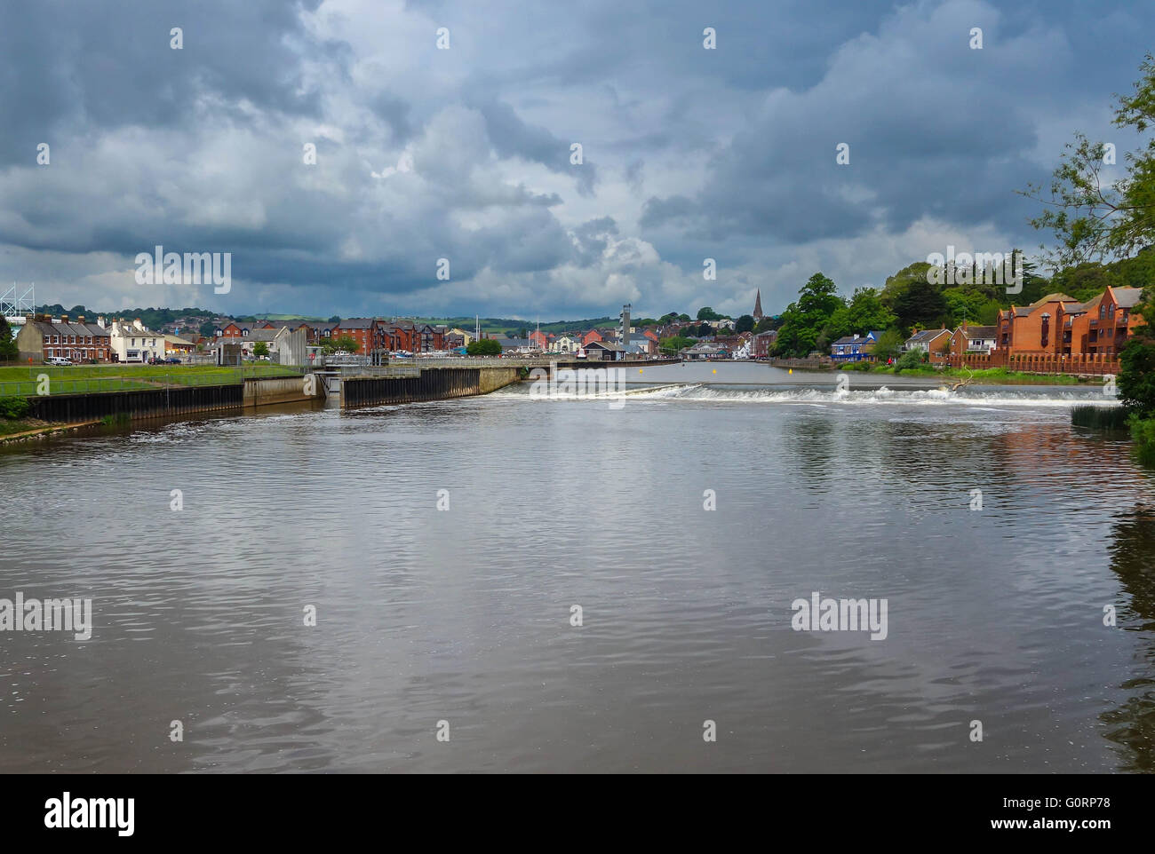 Karottenhosenträger Wehr Exeter Devon UK Stockfoto