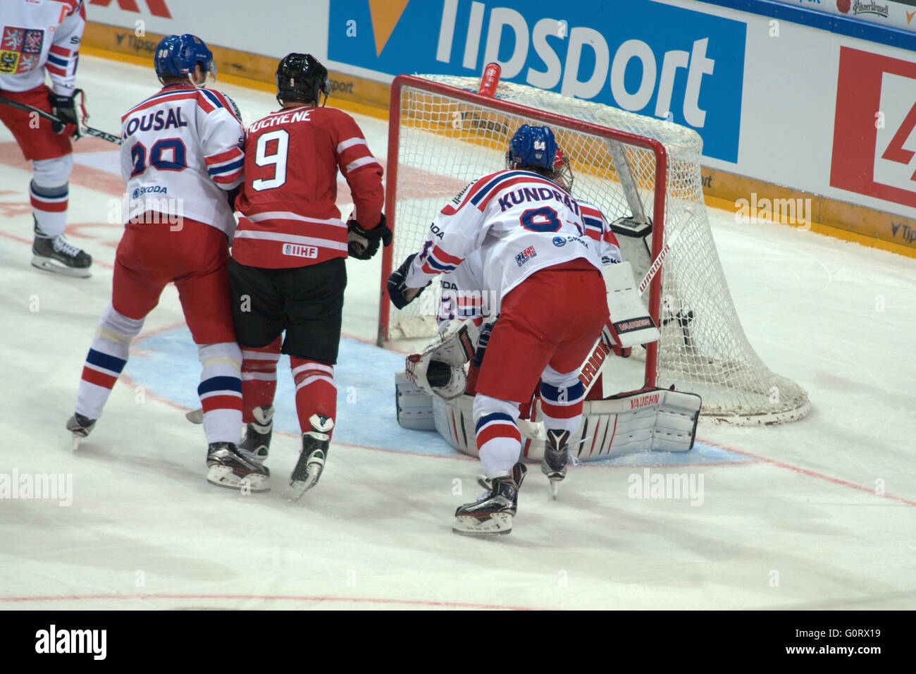 Robert Kousal (CZE), von links, Matt Duchene (CAN) und Tomas ↑ (CZE) in Aktion während der freundlichen entsprechen Tschechische Republik Stockfoto