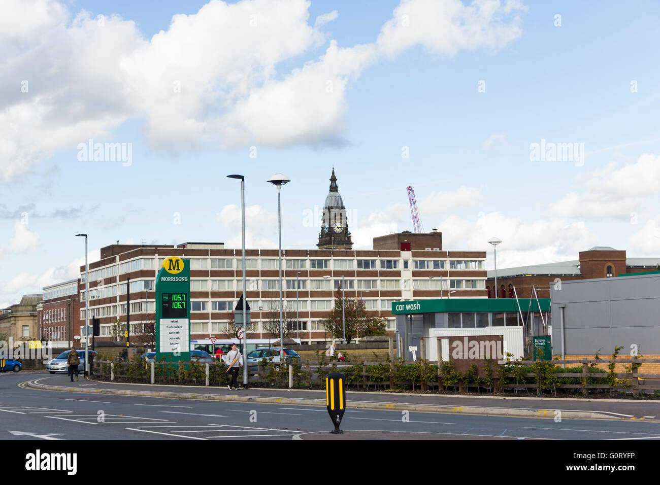 Elizabeth House, einem großen fünfstöckigen 1960er Jahre Bürogebäude in Bolton, von der britischen Ministeriums für Arbeit und Renten verwendet. Stockfoto