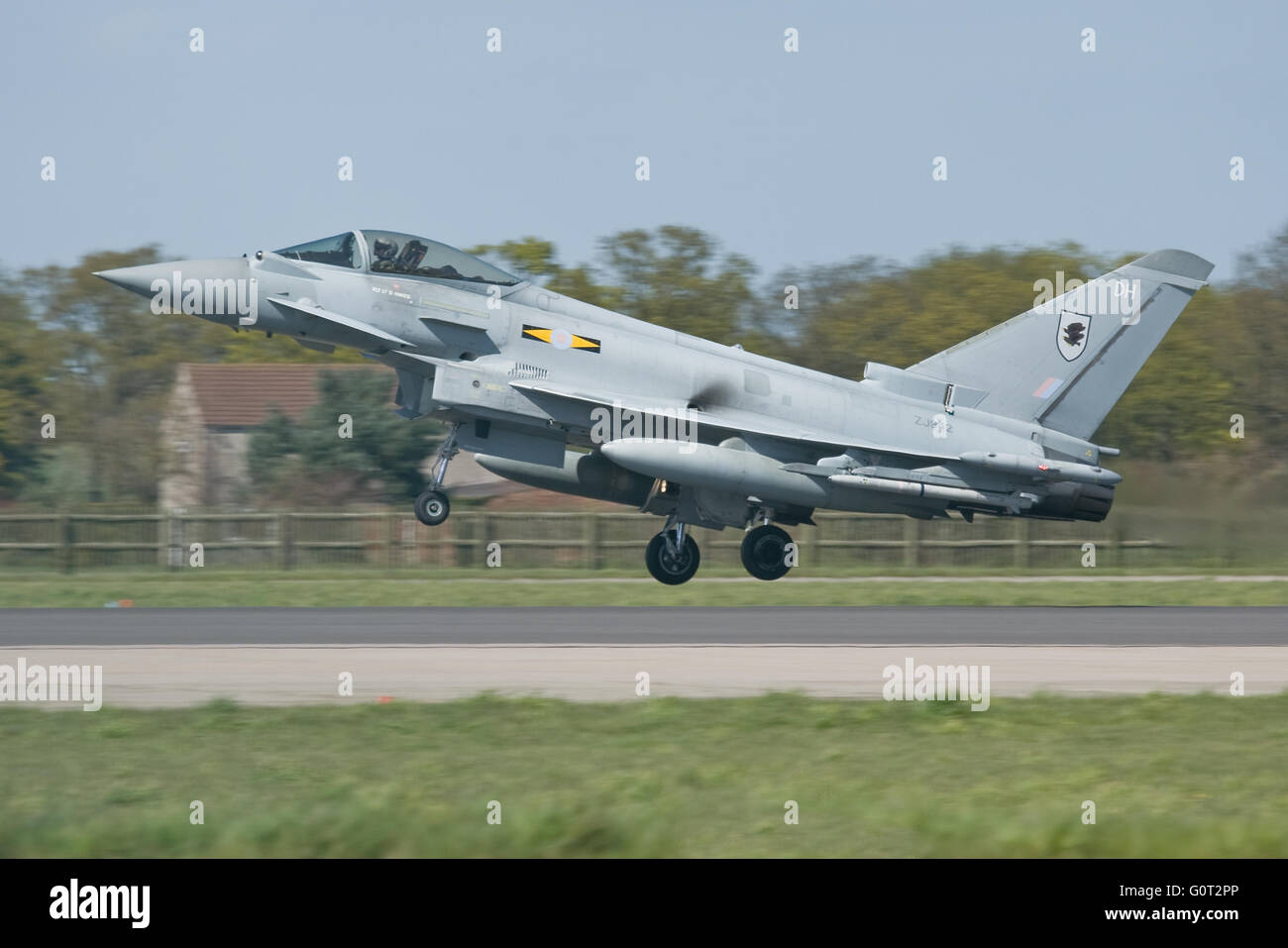 RAF Eurofighter Typhoon Landung in Coningsby Stockfoto