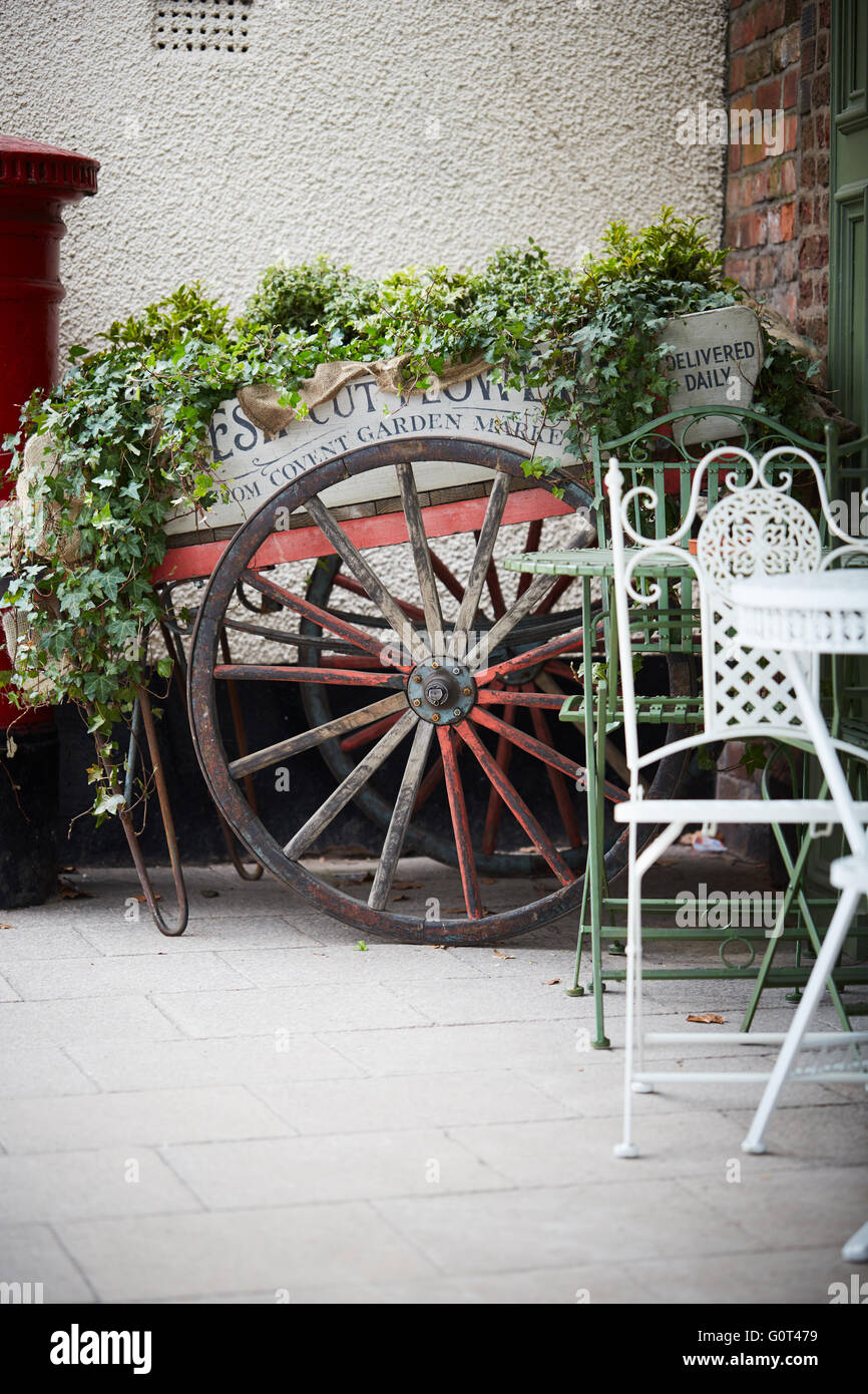 Knutsford Cheshire König Altstadt Straße Essen Lebensmittel Speiserestaurant Essen Essen Essen Essen trinken Nahaufnahme Stockfoto