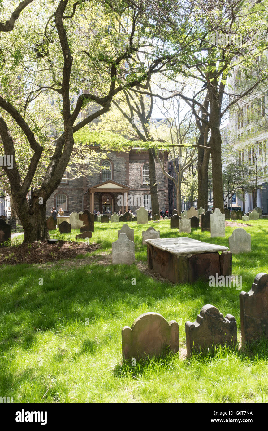 Friedhof von St. Pauls Kapelle, Lower Manhattan, NYC, USA Stockfoto