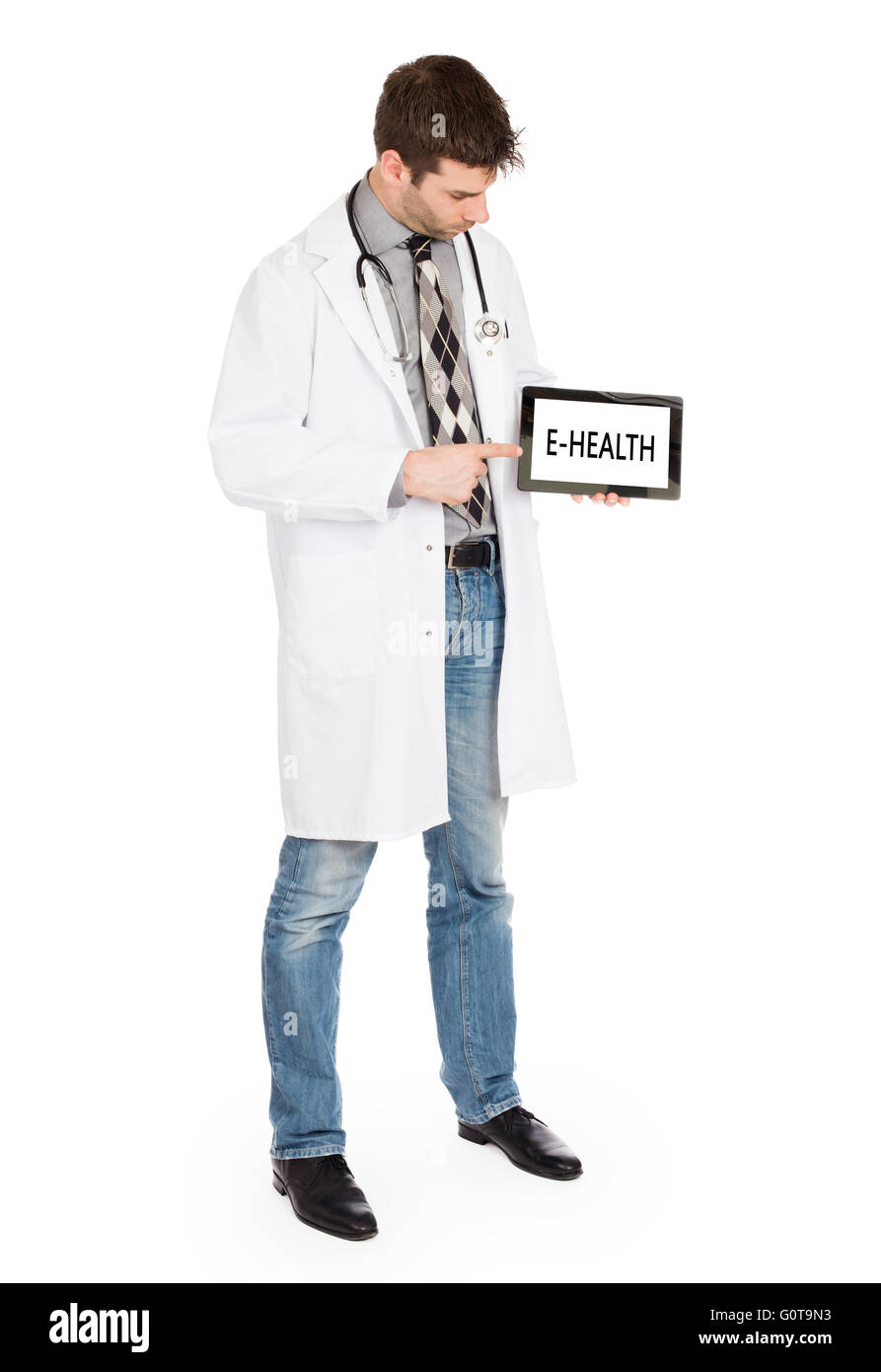 Arzt, isoliert auf weißem Zeitmessung mit digital-Tablette - E-Health Stockfoto