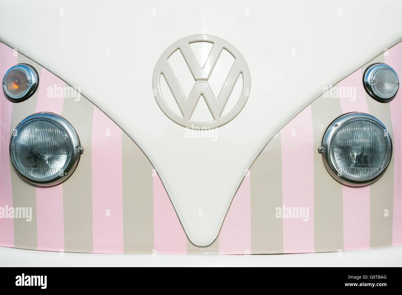 1966 Split Screen VW Vintage Eiswagen bei Stanford Hall VW zeigen. Leicestershire, England Stockfoto