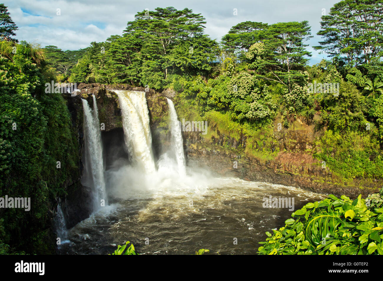 Die Rainbow Falls Wasserfall in Hilo, Hawaii Stockfoto