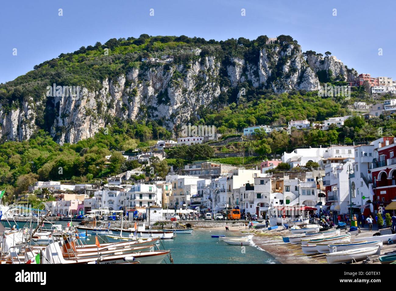Das große Schiff Hafen auf der Insel Capri Stockfoto