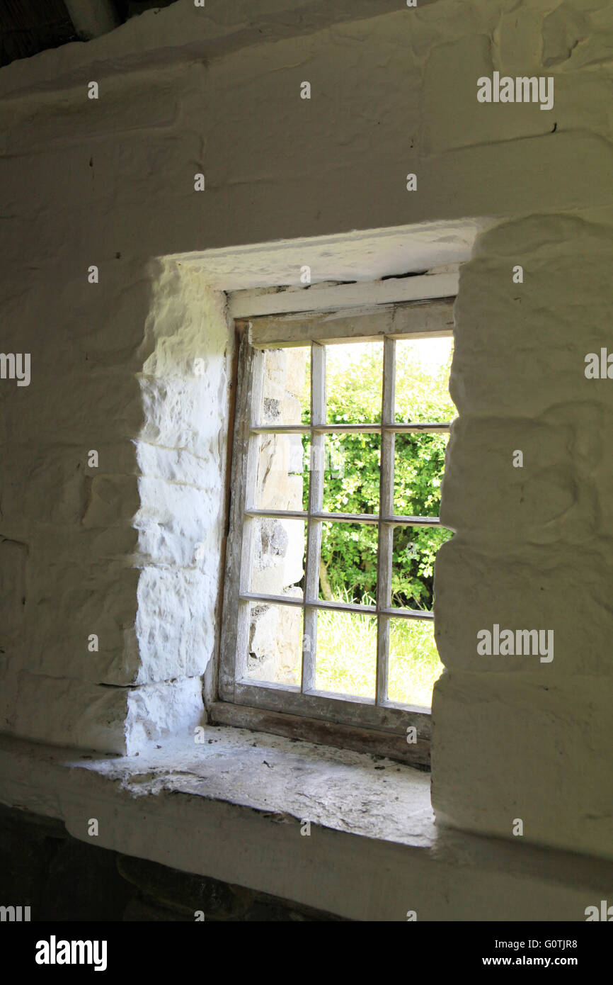 Nahaufnahme des Landes Hütte Fenster, Irland Stockfoto
