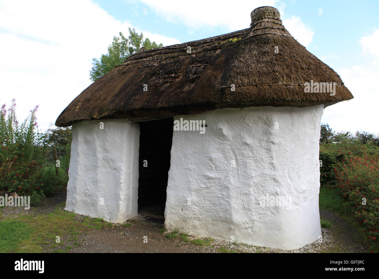 Altes traditionelles strohgedeckten Irish Cottage, Co. Sligo, Irland Stockfoto